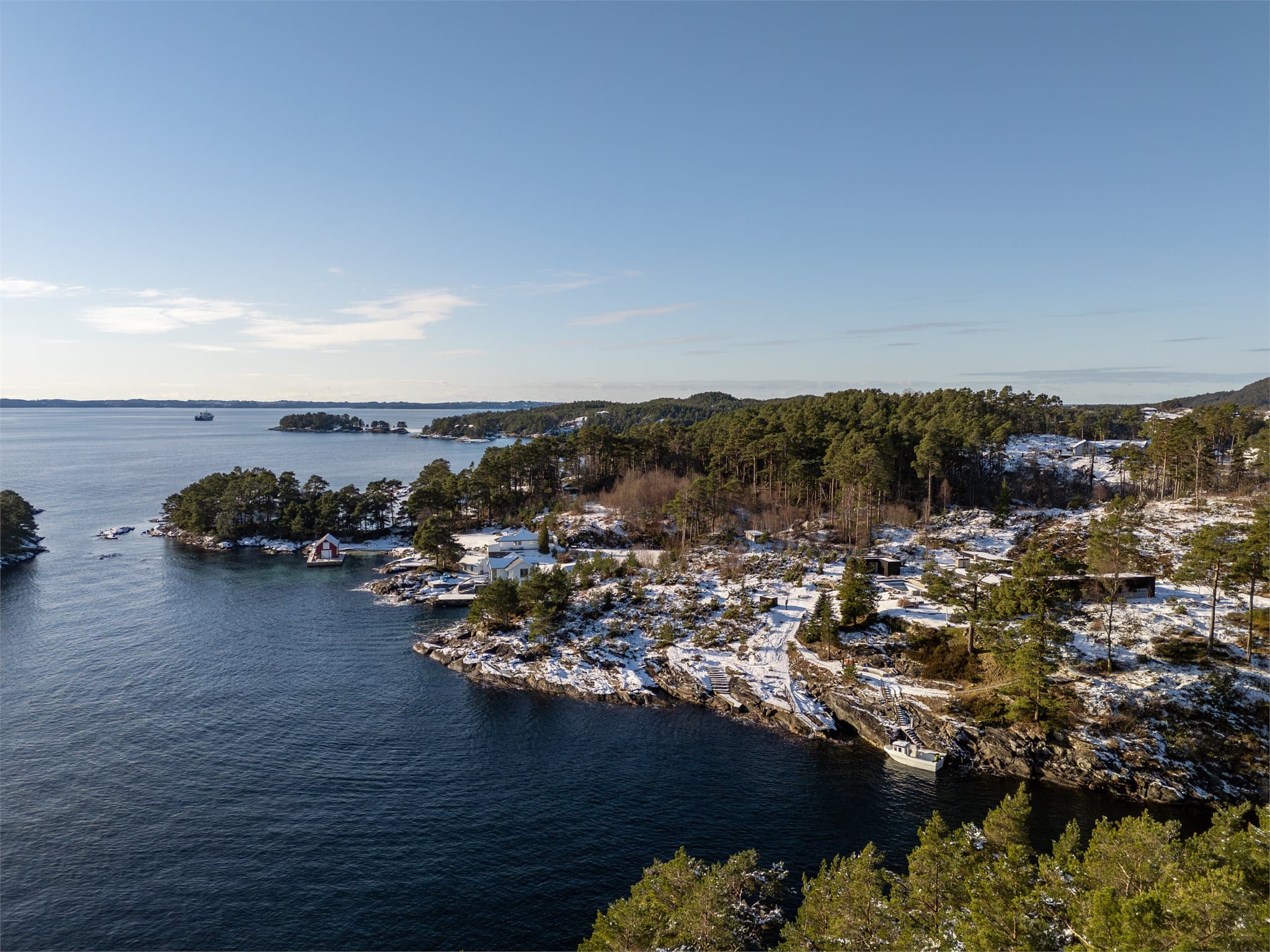 - Nydelig utsikt mot Bjørnafjorden -