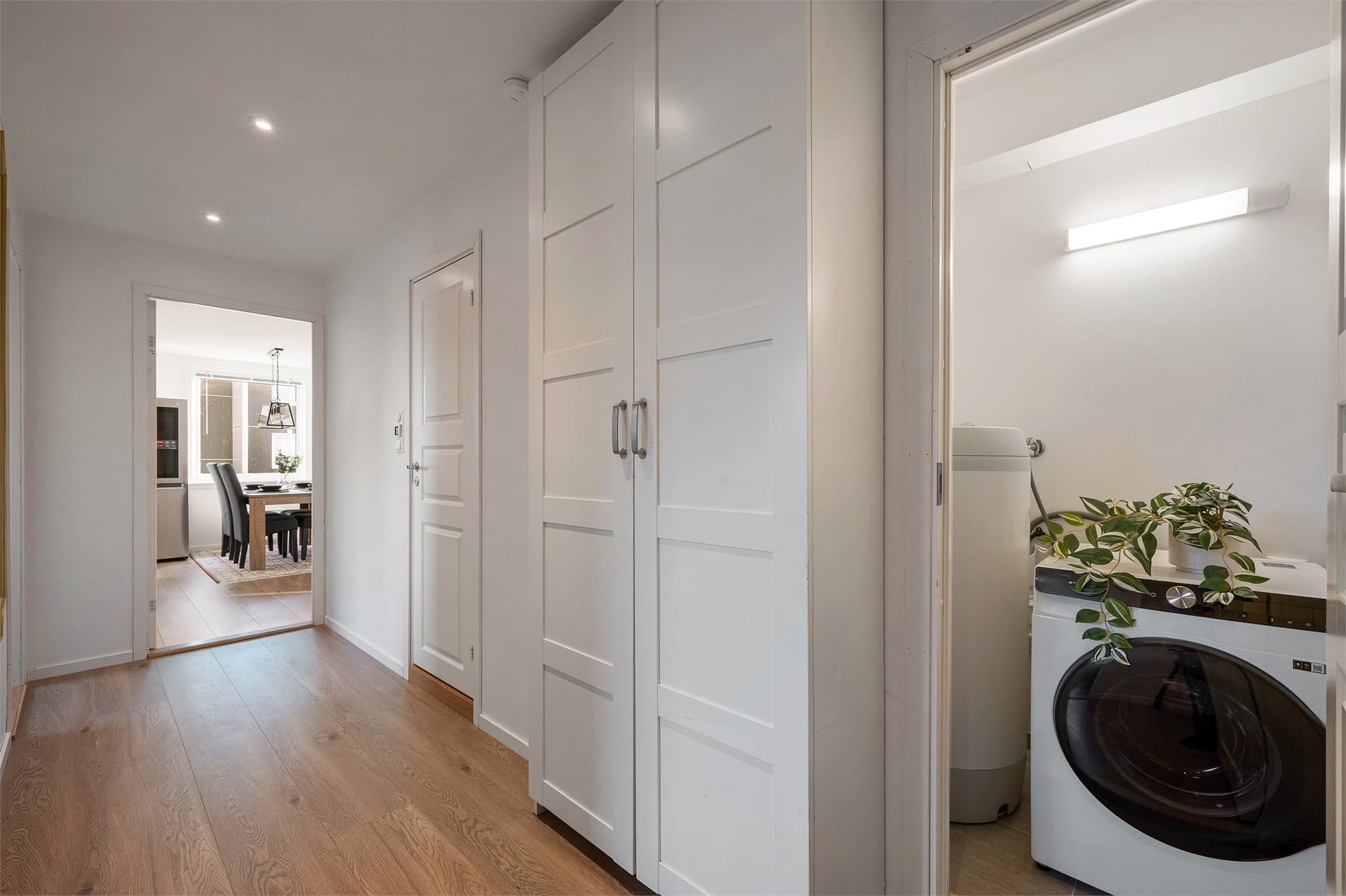 - Separat vaskerom som er med på å skape en mer praktisk hverdag -