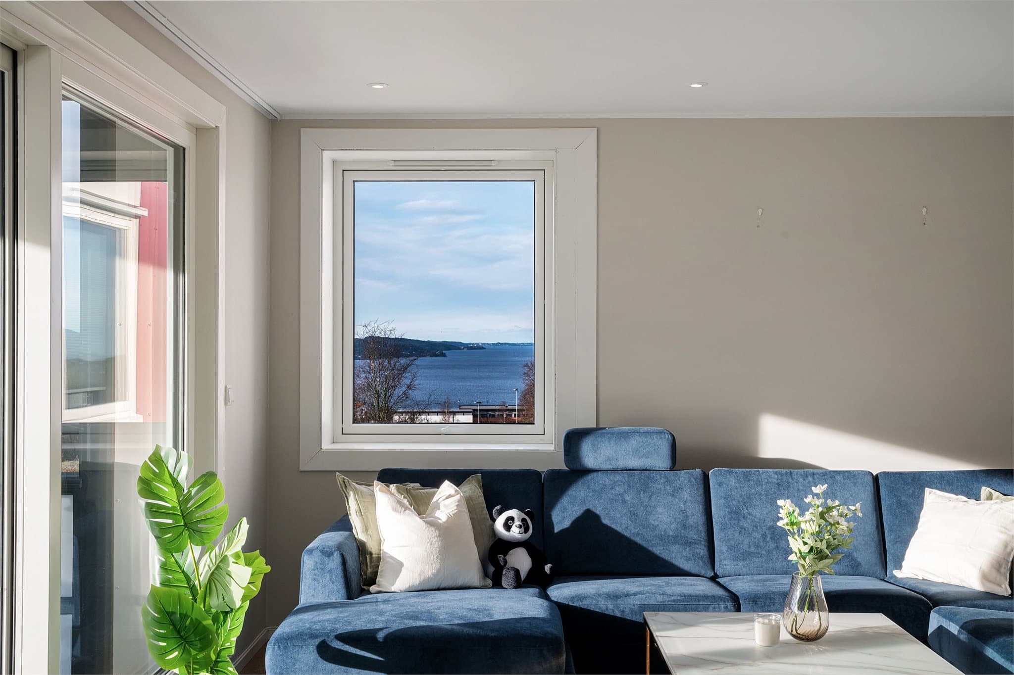 - Emera eiendomsmegling v/Hamza Choudhary har gleden av å presentere Nordre Toppe 37 -