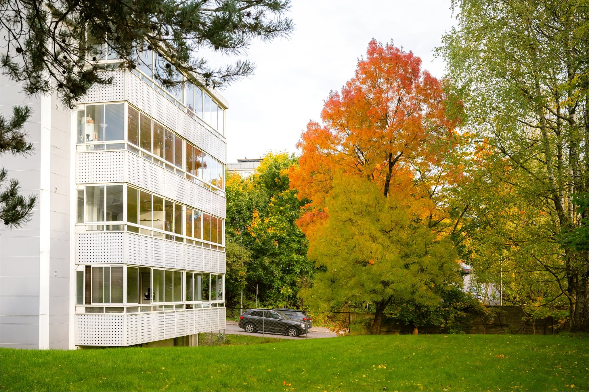 Leiligheten er en del av Sambo Boligsameie, som består av 86 seksjoner.