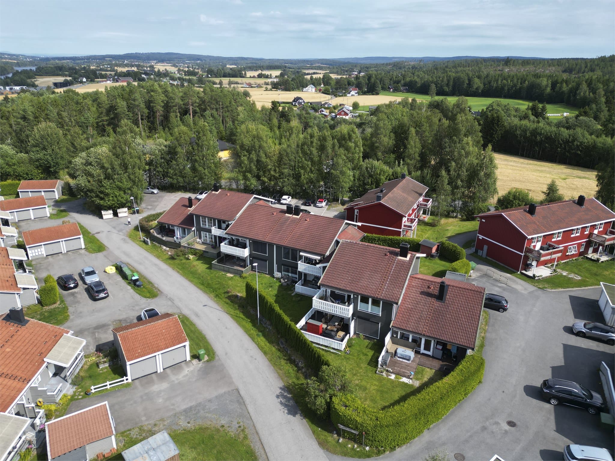 Her bor du trygt og godt i et etablert og barnevennlig område på Sørumsand.