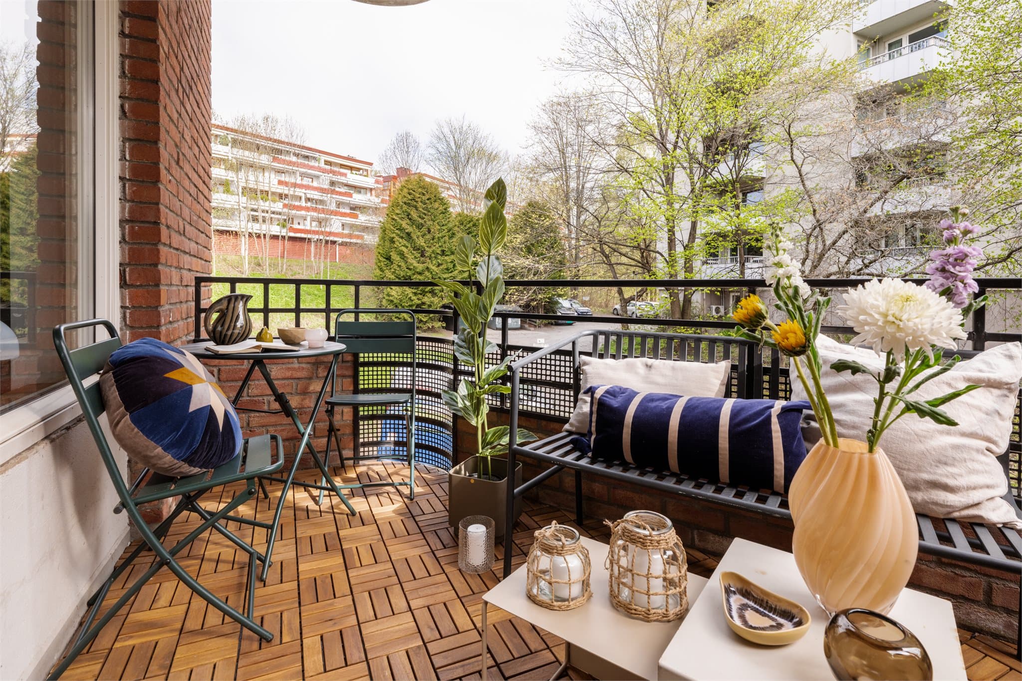 Utgang til en herlig balkong på ca. 6m².