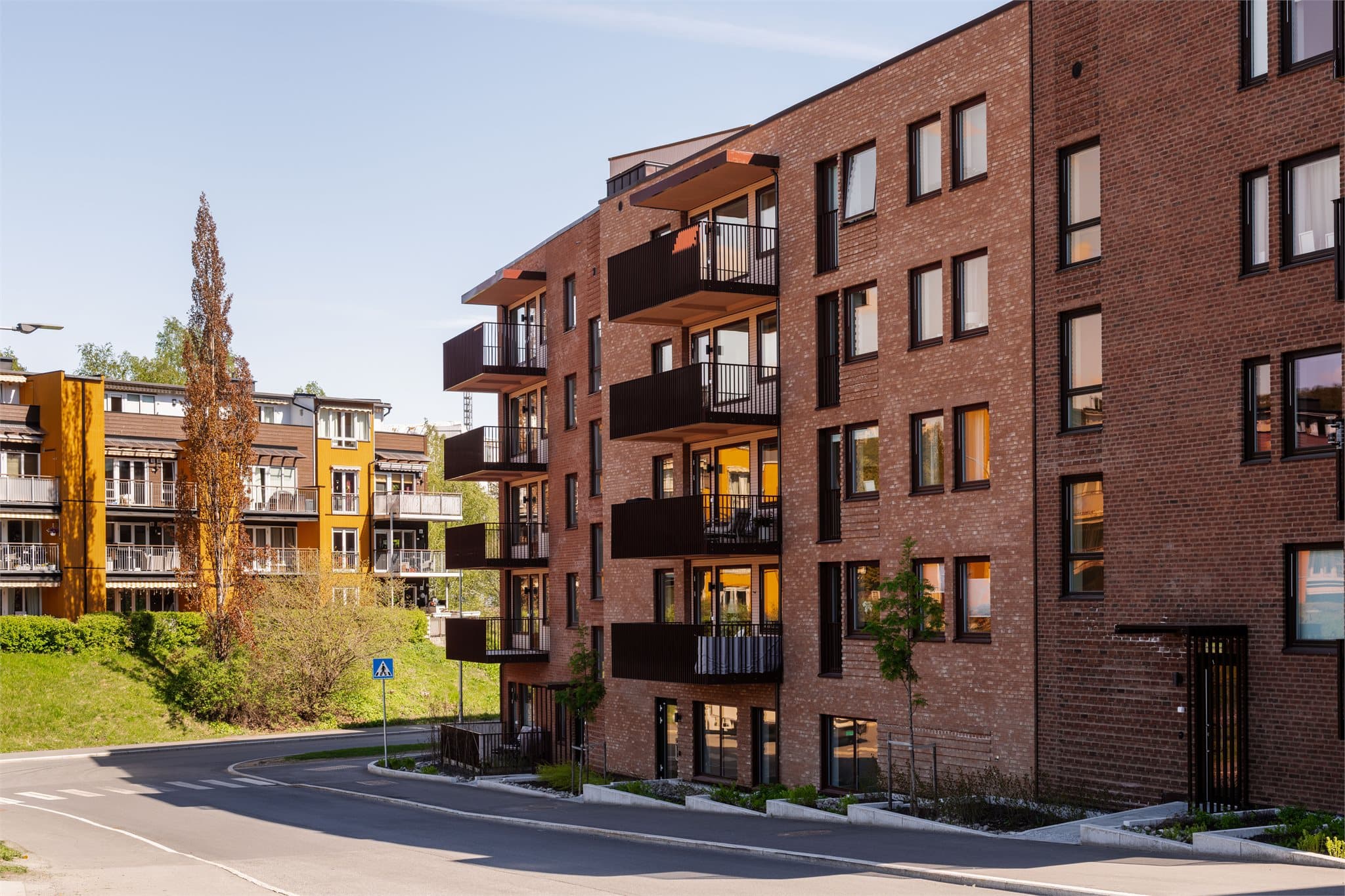 Velkommen til et levende og fremtidsrettet nabolag i hjertet av Bydel Bjerke. Her bor du moderne og sentralt, med en praktisk hverdag der alt du trenger finnes i umiddelbar nærhet.