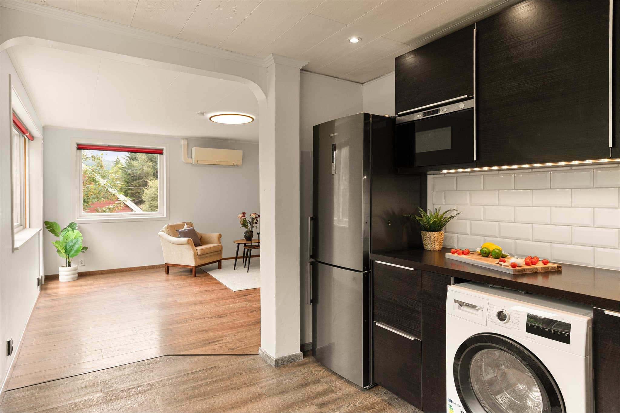 - Kjøkkenet måler 8,7 m² -