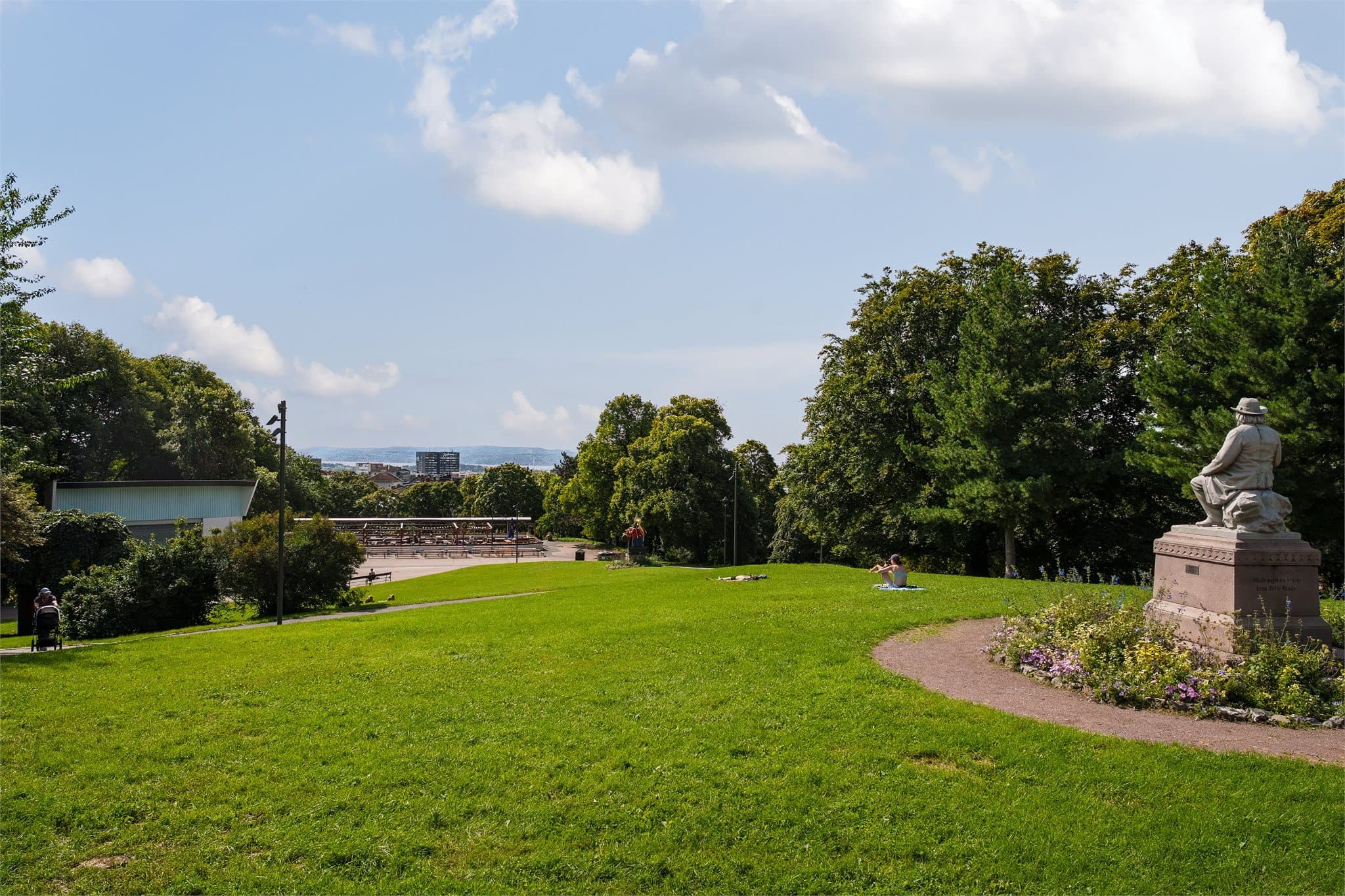 St. Hanshaugen park – et av byens mest populære friområder med flotte utsiktsforhold og grønne lunger.