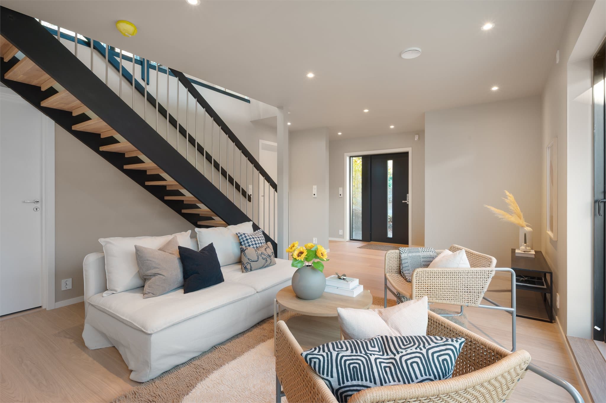 - Varmepumpe og stålpipe vil være på plass før ferdigstillelse -