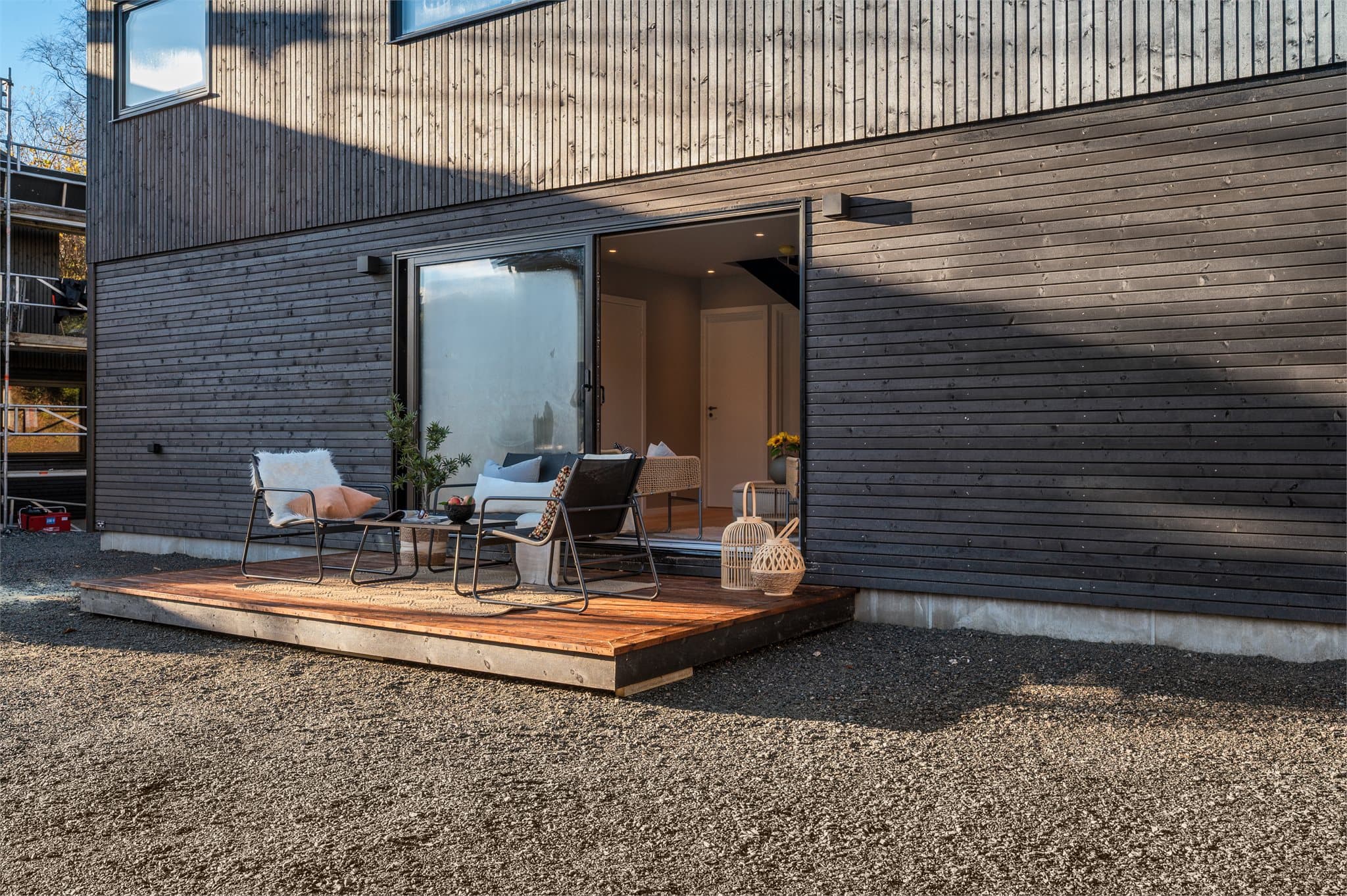 - Terrasse fra Møre Royal (vedlikeholdsbehov 6-7 år) -