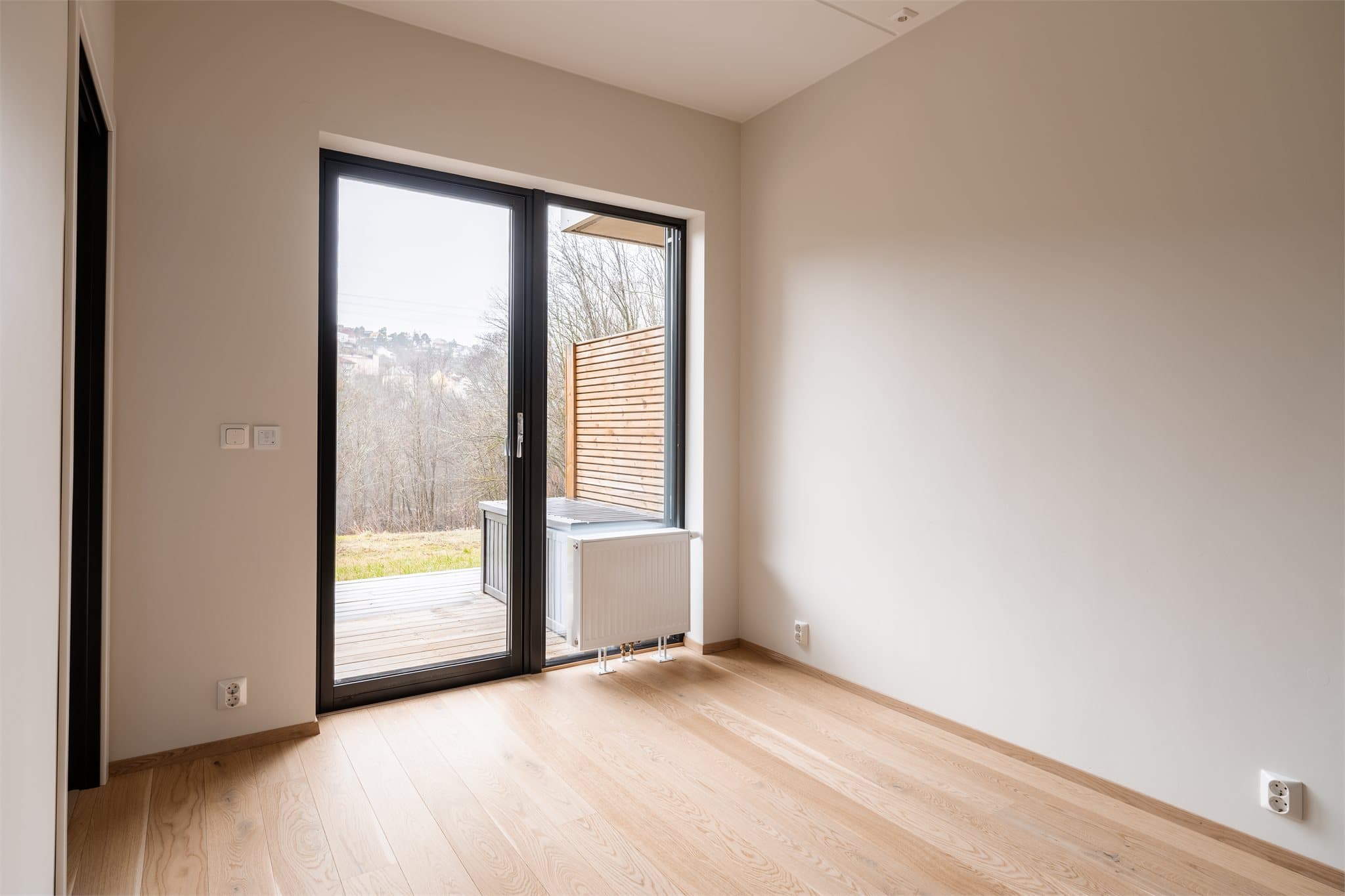 Her får du en innbydende og stilren 2-roms i et nyere bygg fra 2023