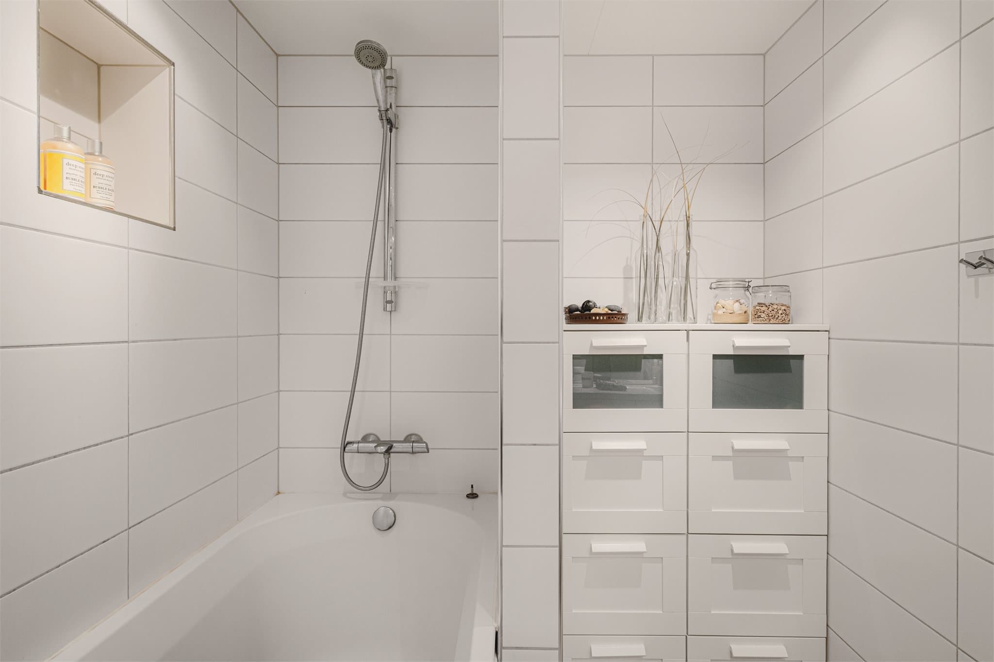 - Badet måler 6,5m² -
