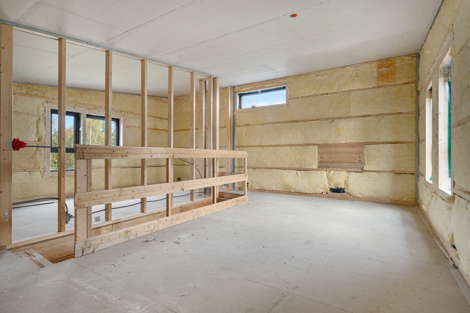 2.etasje er godkjent med 1 soverom og 1 ekstra Tv-stue.