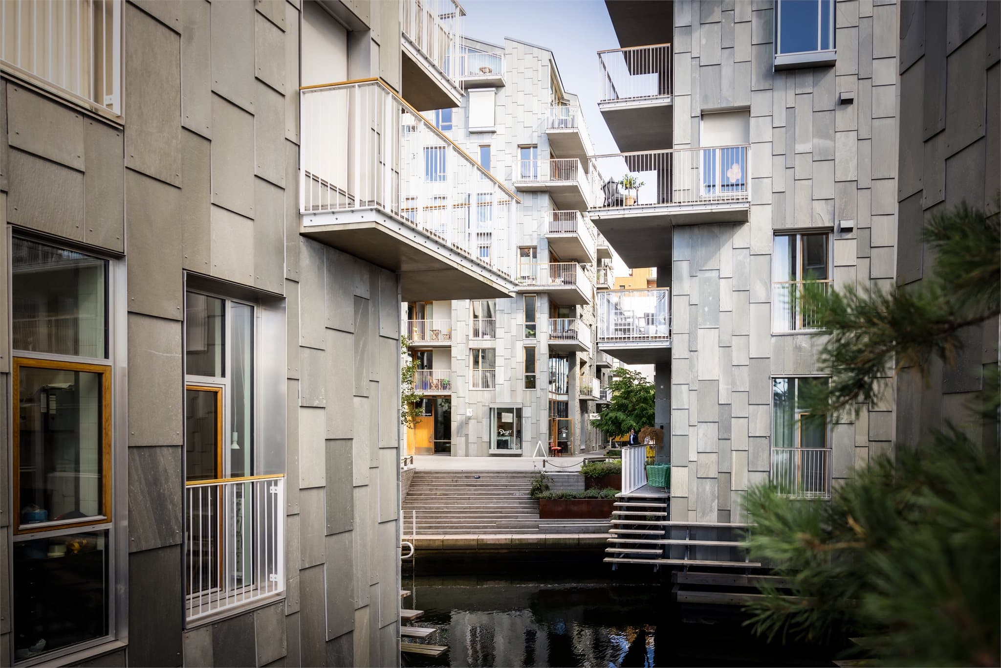 Vannkunsten innehar den anerkjente miljøsertifiseringen BREEAM-NOR, som stiller høye krav til bærekraft og kvalitet.