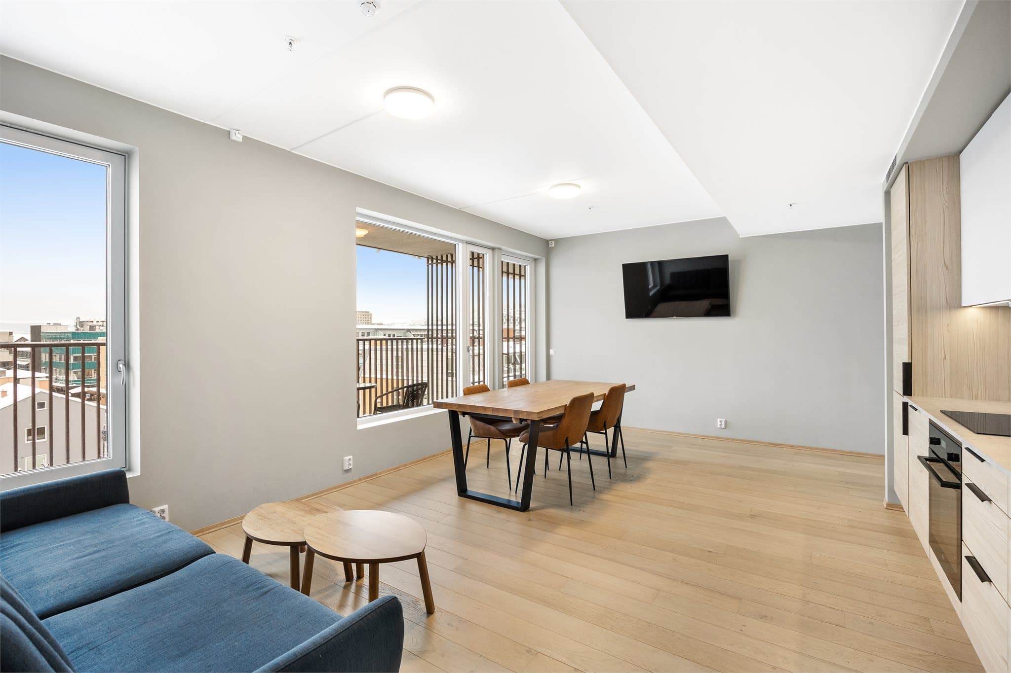 Dette er en 3-roms leilighet med attraktiv beliggenhet i Lillestrøm sentrum, med nærhet til alt du trenger.