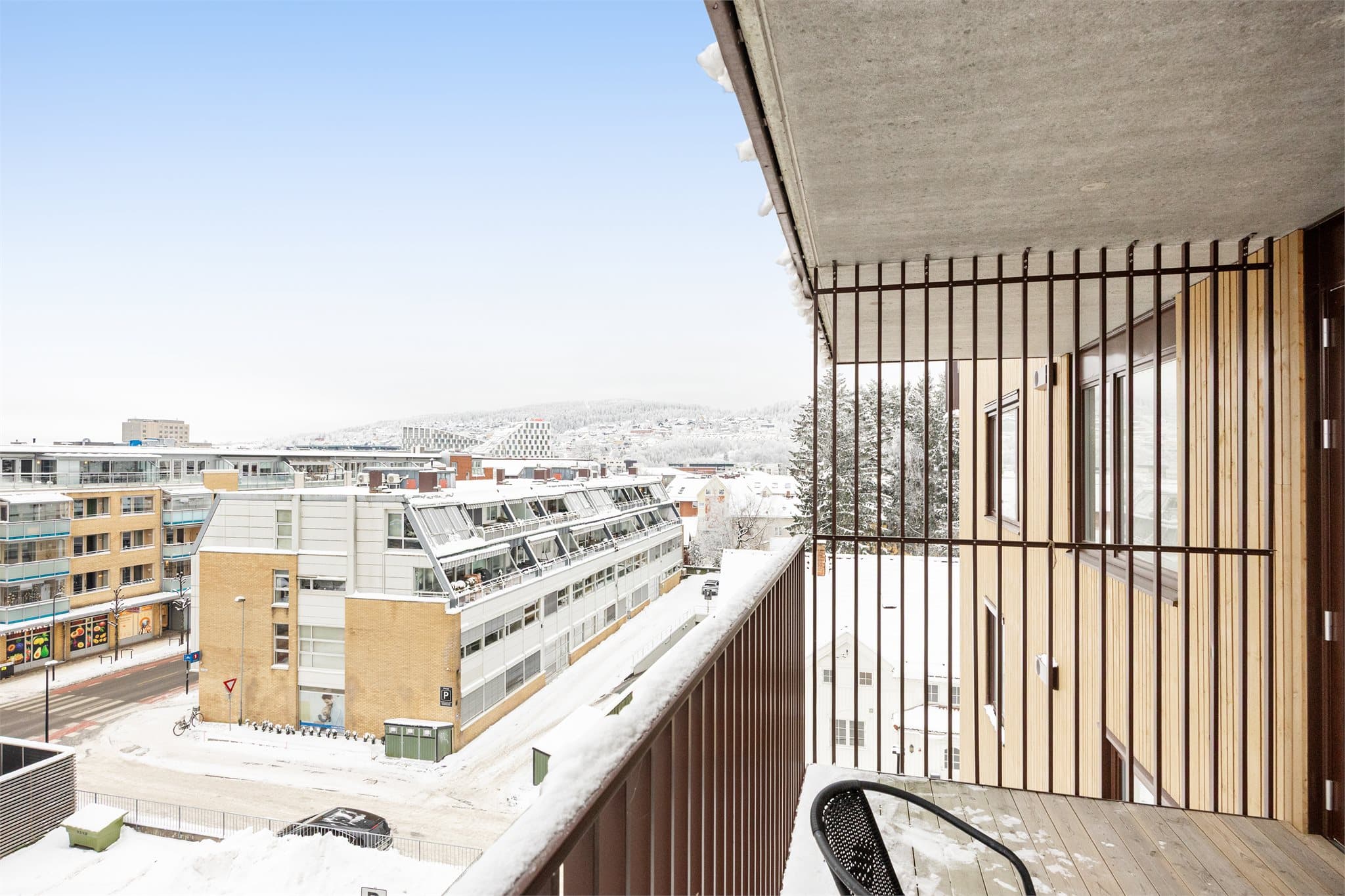 Leiligheten er beliggende i 5.etasje med heisadkomst.