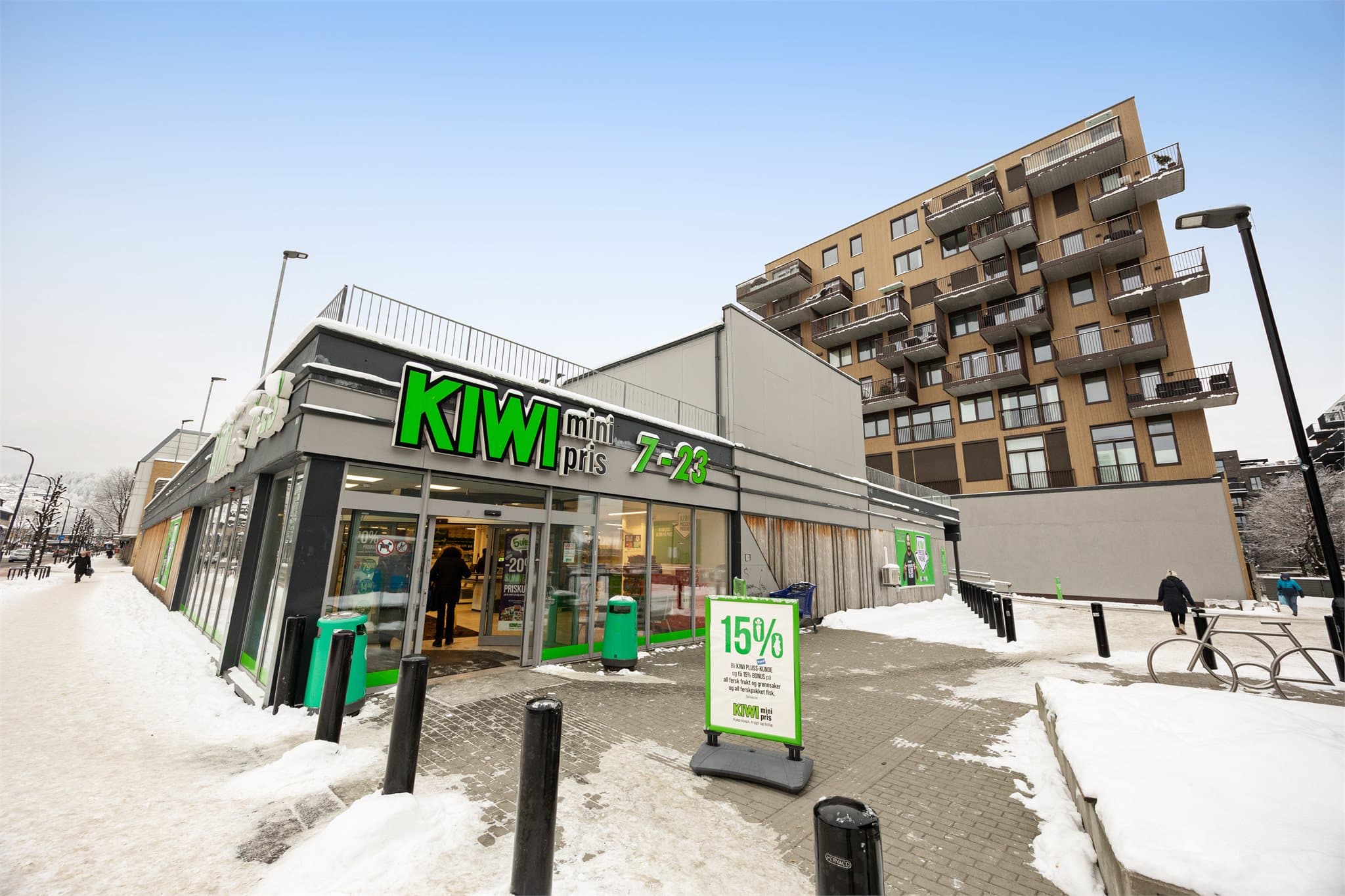 Her bor du like ved diverse butikker.