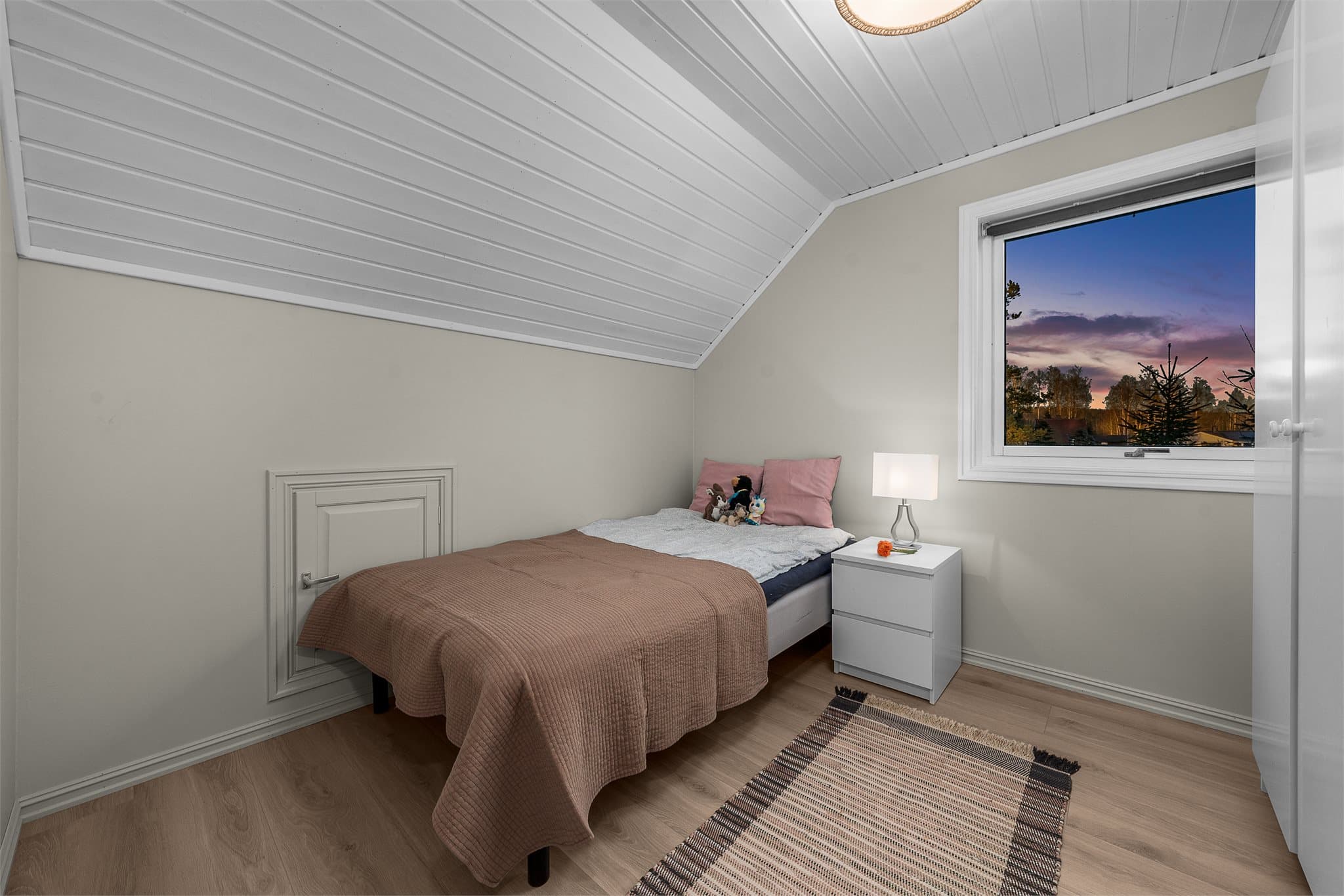 Kveldsstemning soverom.