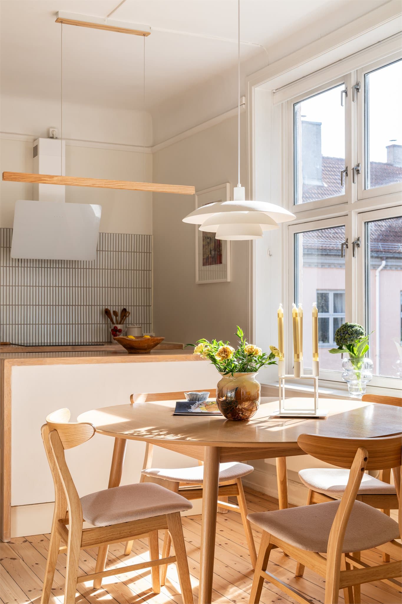 Her har du god plass til middagsselskapet.