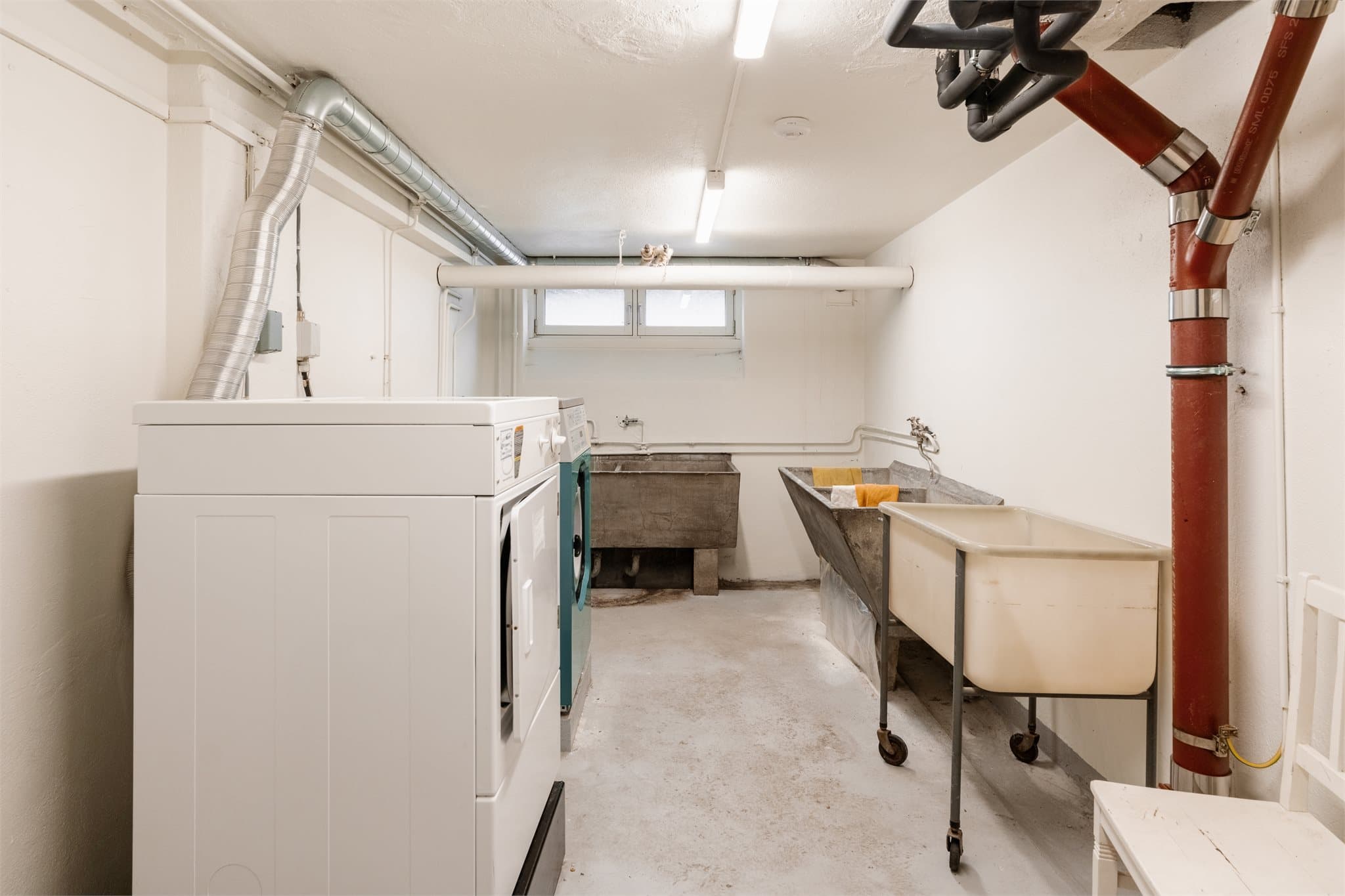 Borettslaget har et fellesvaskeri tilgjengelig for beboerne.