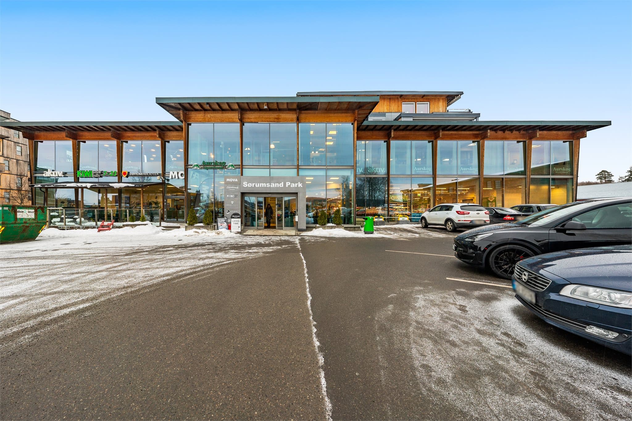 Umiddelbar nærhet til gode sentrumsfasiliteter.