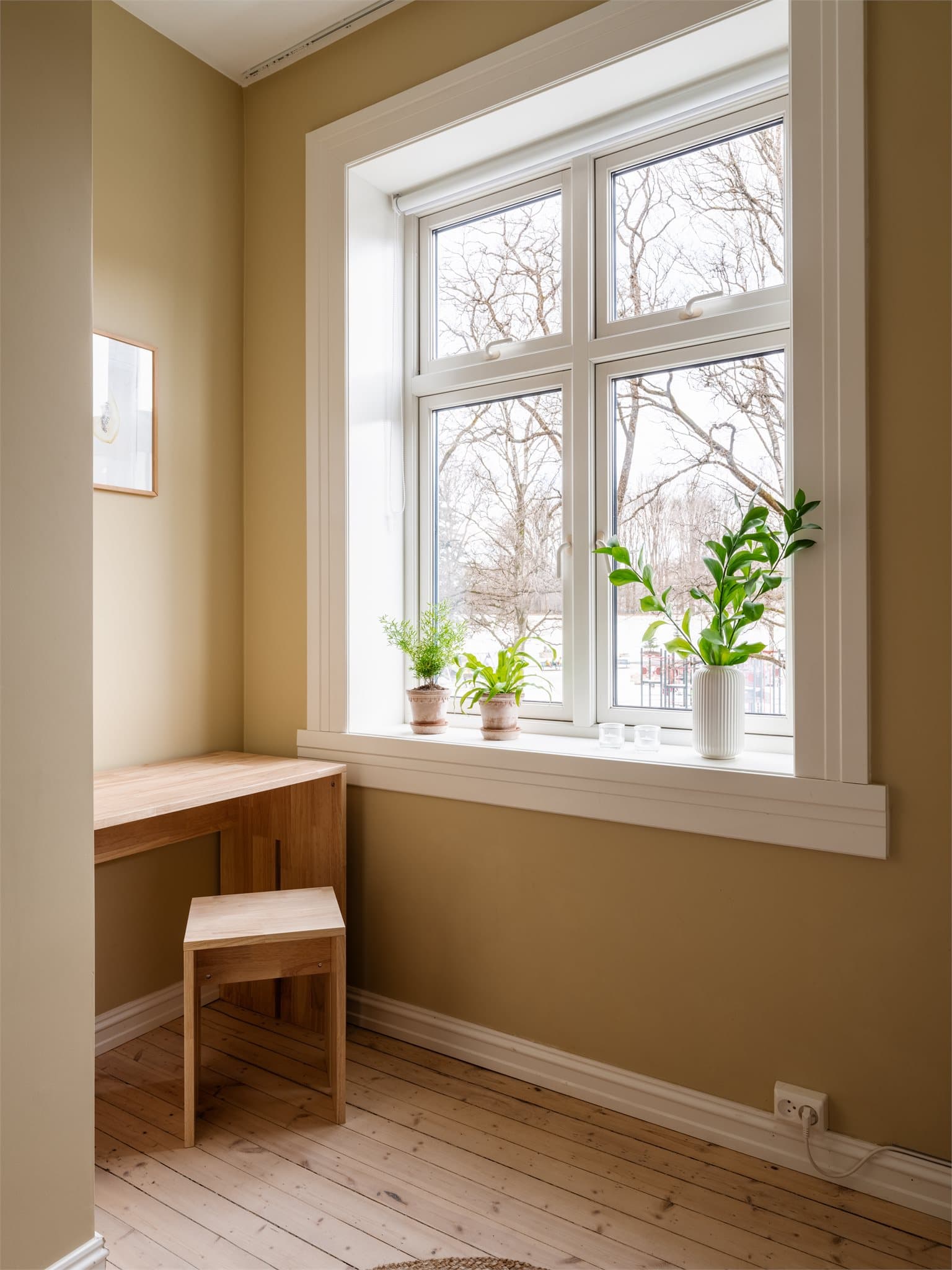 Her er det rikelig med plass til ønsket møblement, slik at du kan innrede etter egne behov og stil.