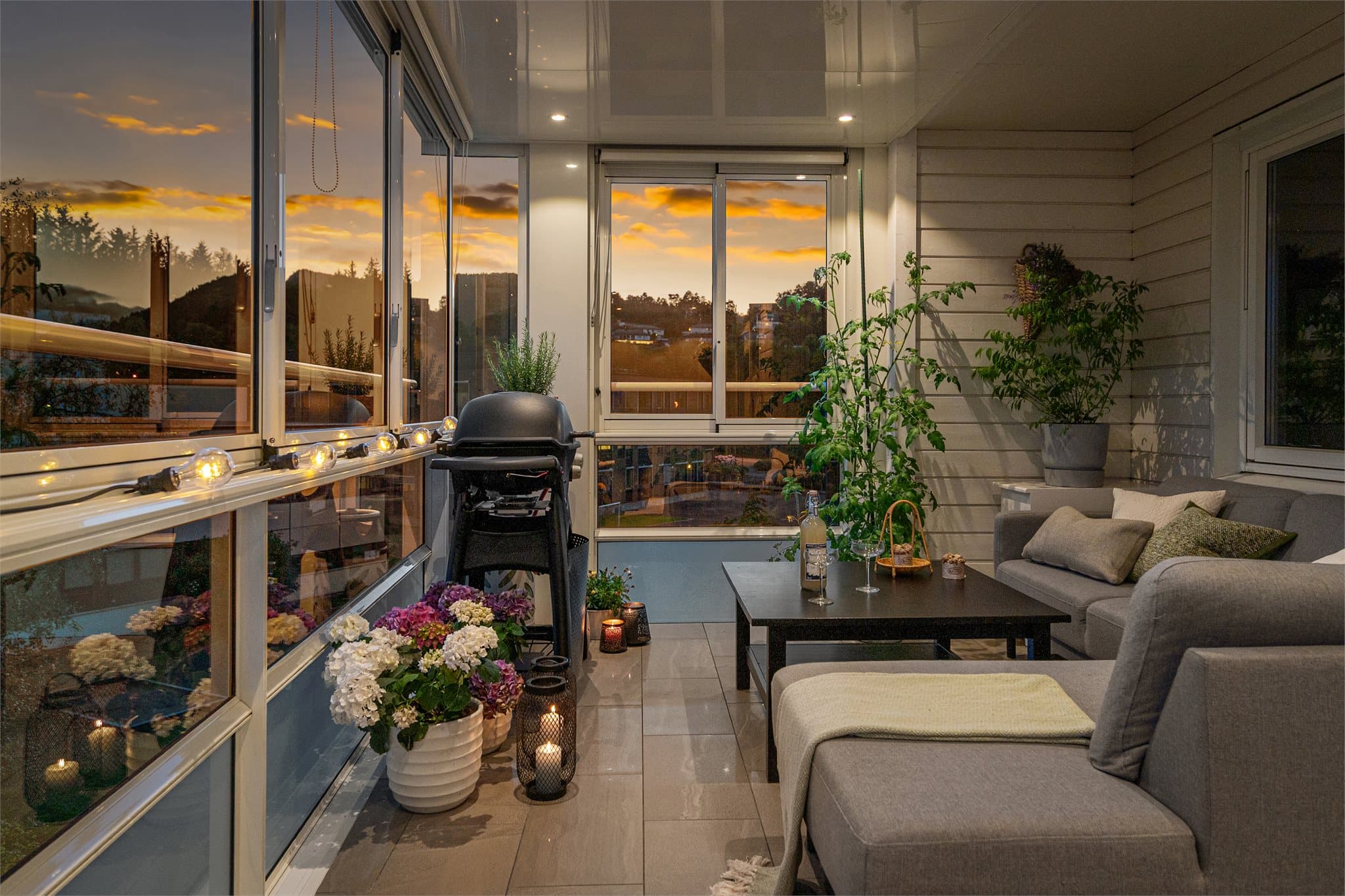 - Den innglassede balkongen måler 19m² -
