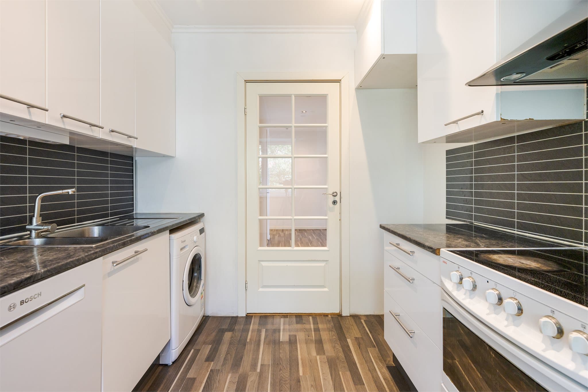 Kjøkkenet fremstår i god stand.