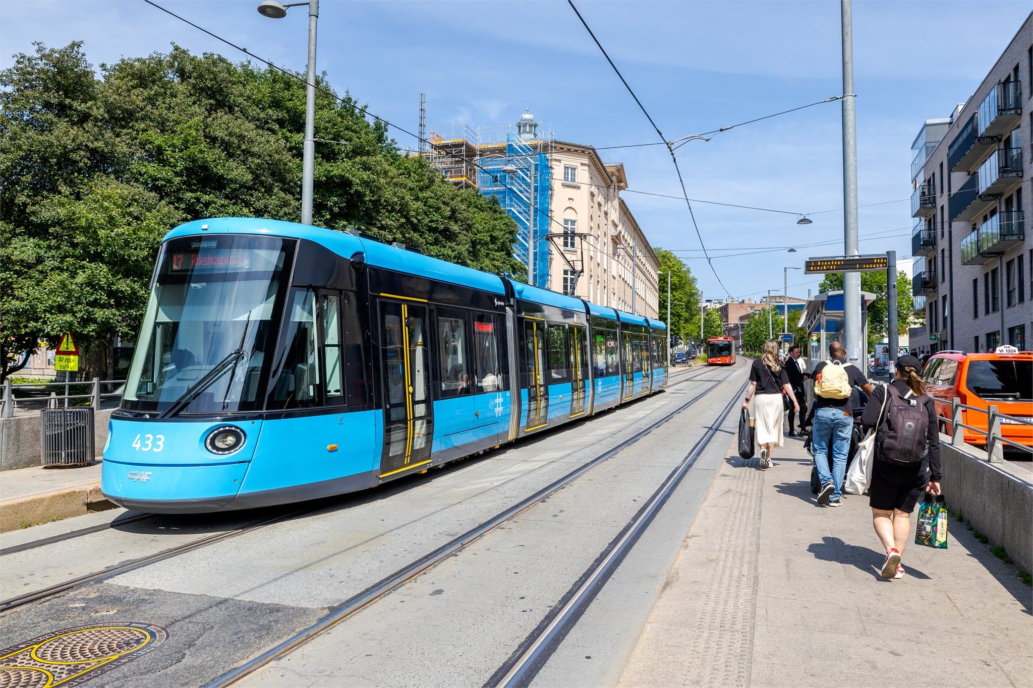 Leiligheten ligger rett ved Carl Berner. Dette er et naturlig knytepunkt for kollektiv transport.
