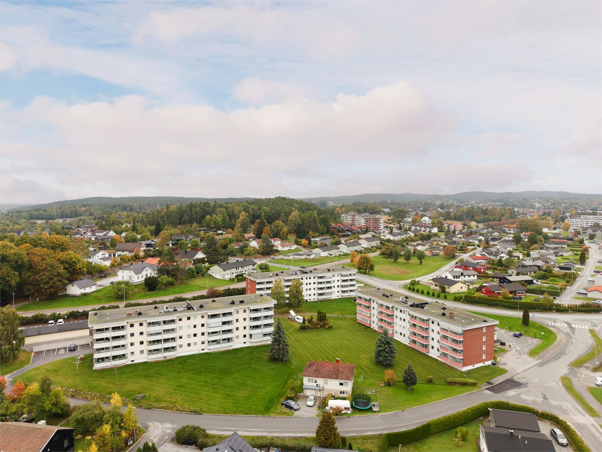 Nærområdet på Låby preges av rolige villaveier og lite gjennomgangstrafikk.