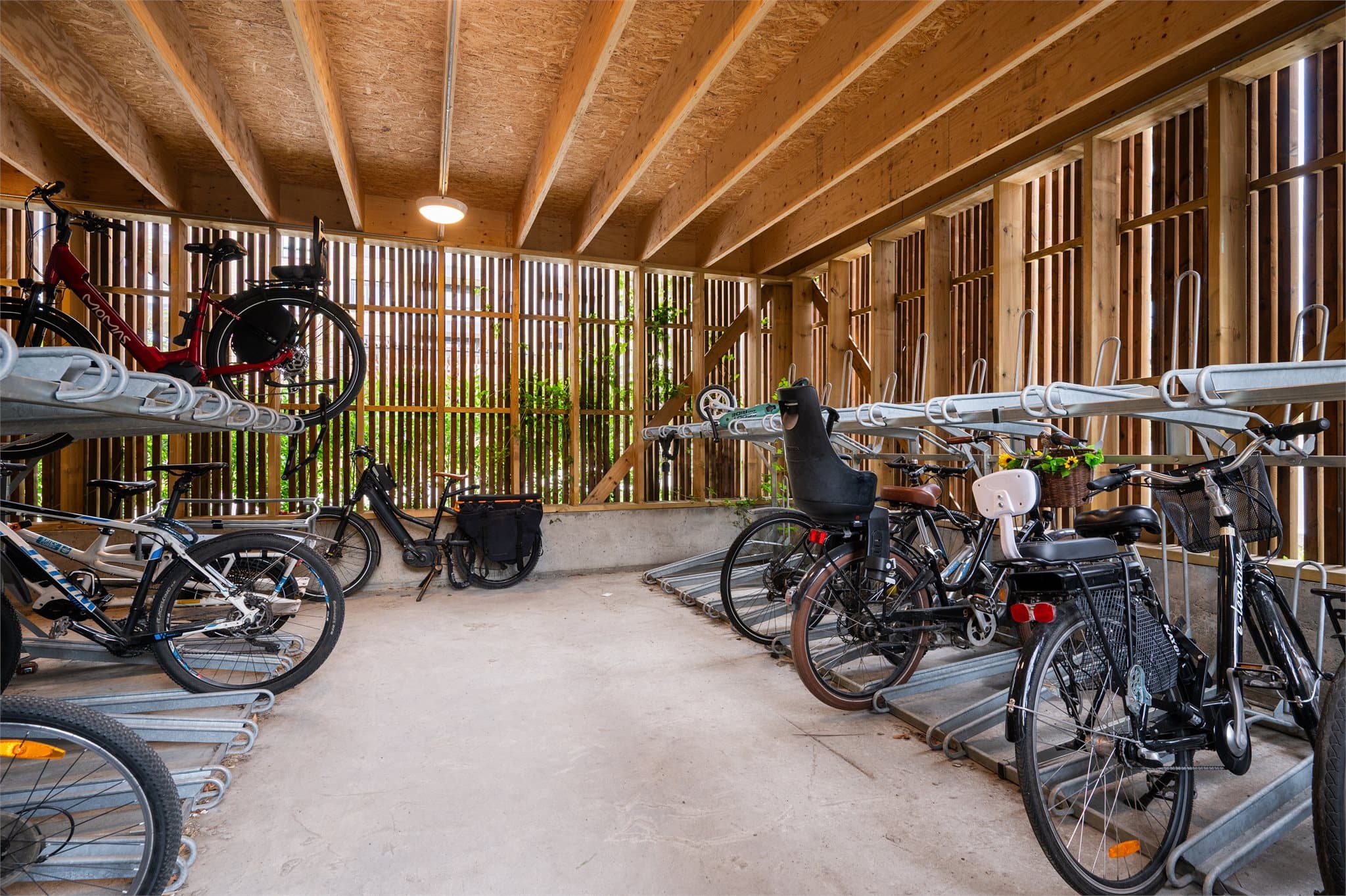 Felles utvendig sykkelparkering.