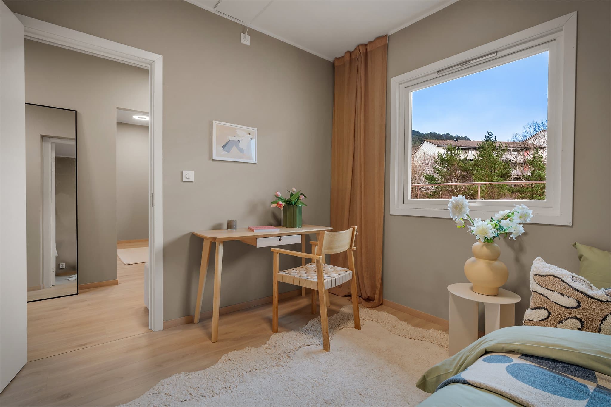 - Soverommet passer perfekt som barne- eller gjesterom -