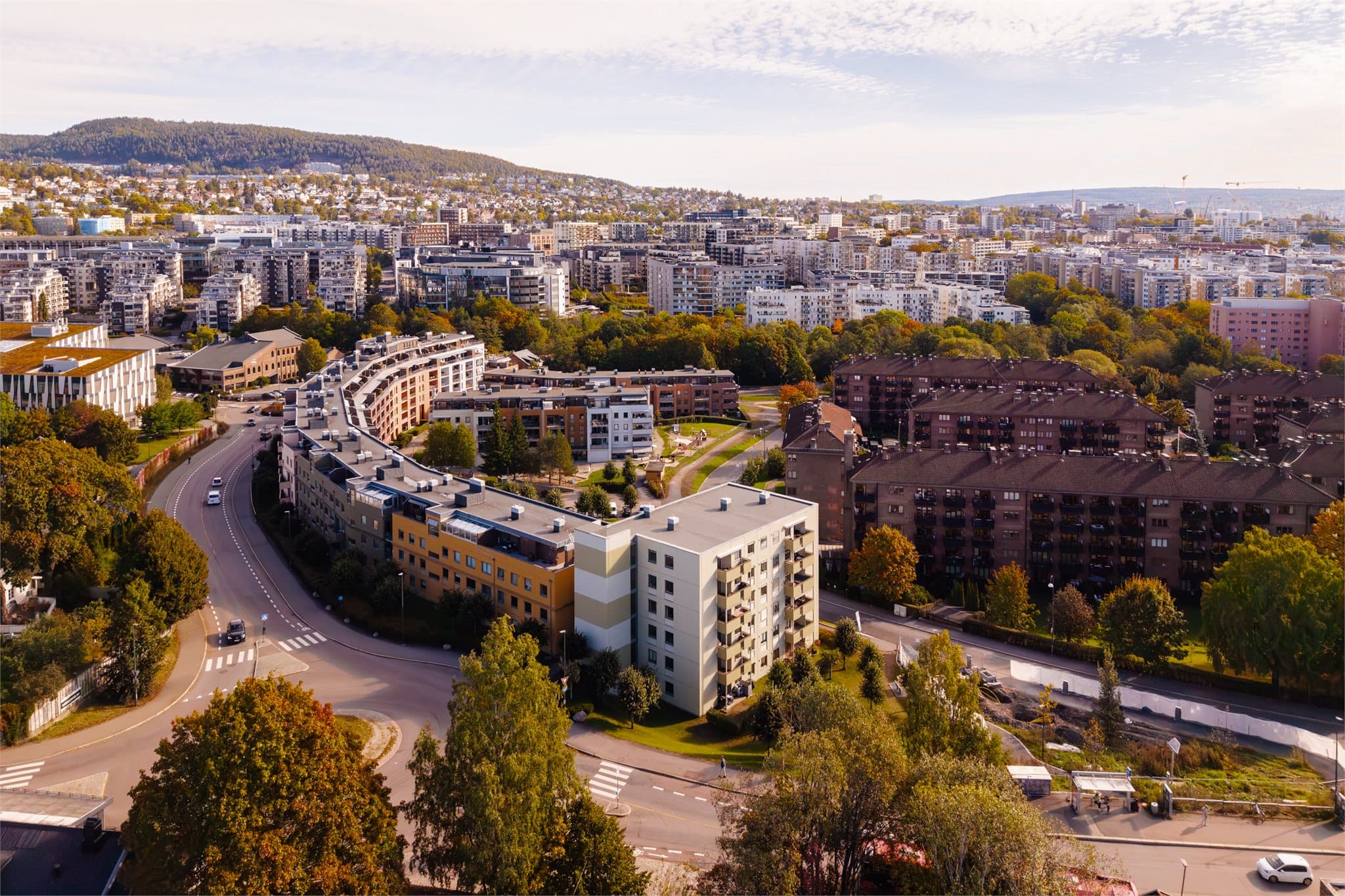 Badebakken har en attraktiv beliggenhet i umiddelbar nærhet til Bjølsen og Nydalen.