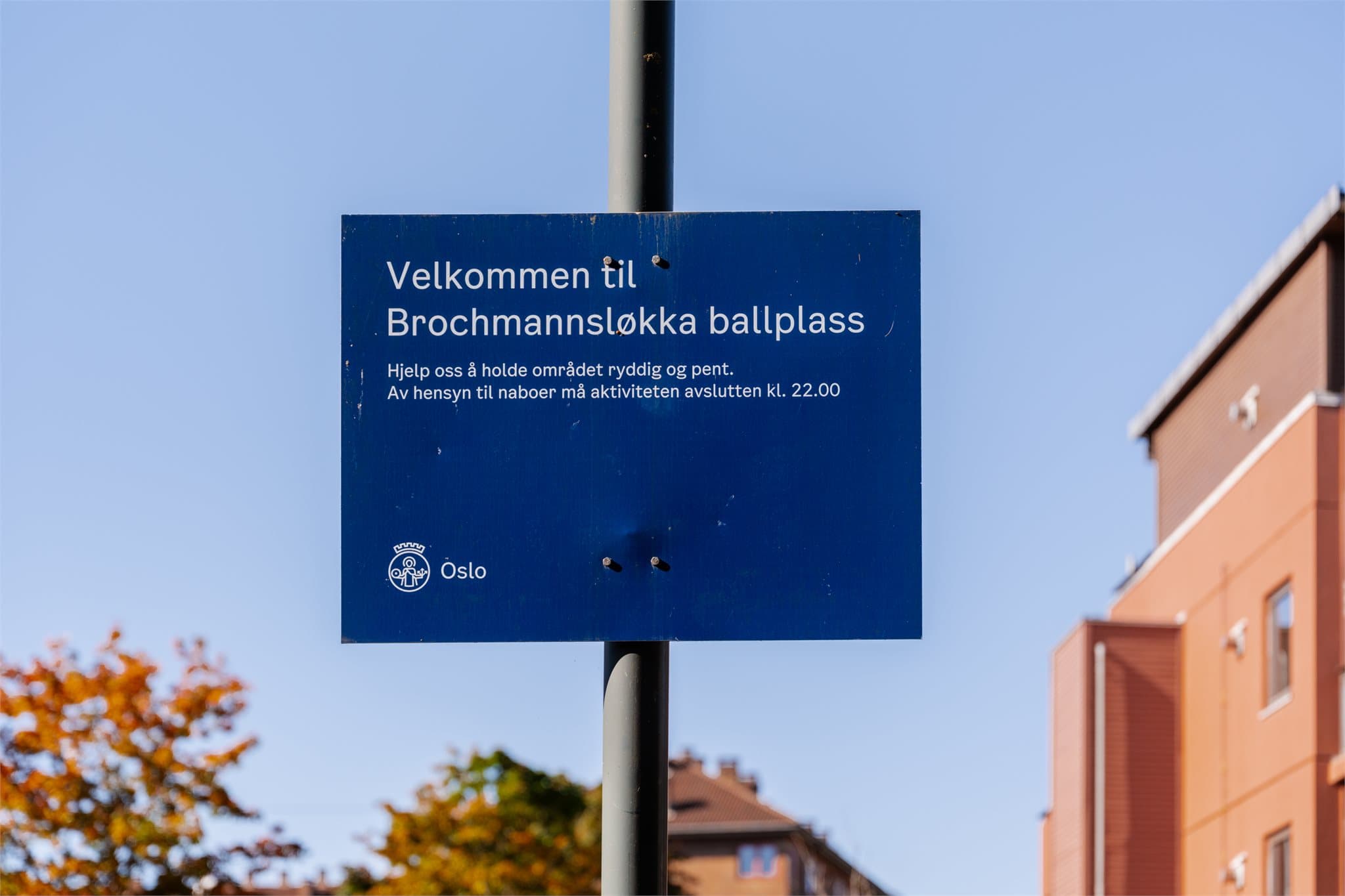 Nærområdet byr på gode rekreasjons- og aktivitetsmuligheter for store og små.