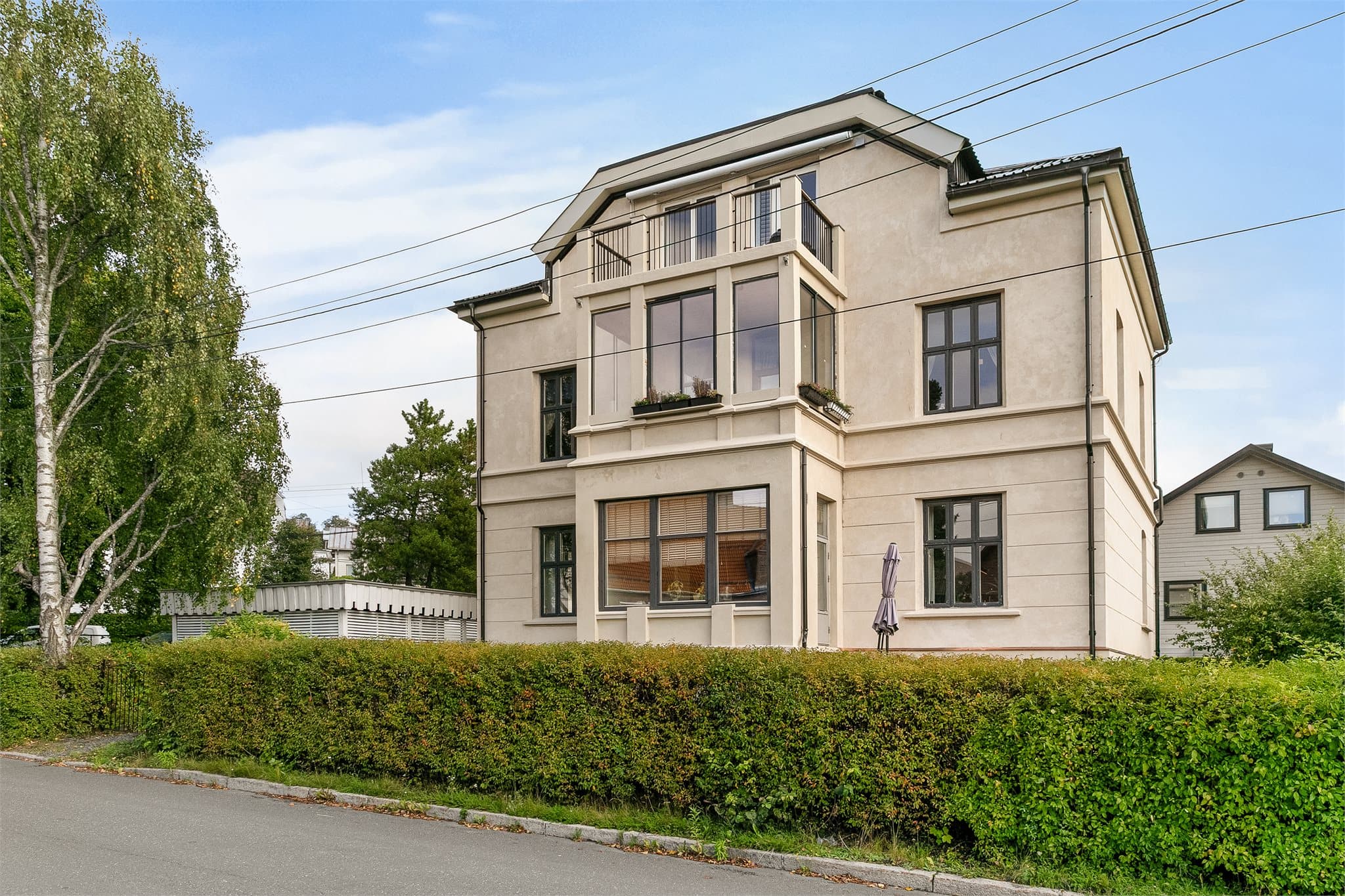 Sjarmerende bygård fra 1900- tallet, beliggende i et trygt og barnevennlig område på Grefsen.