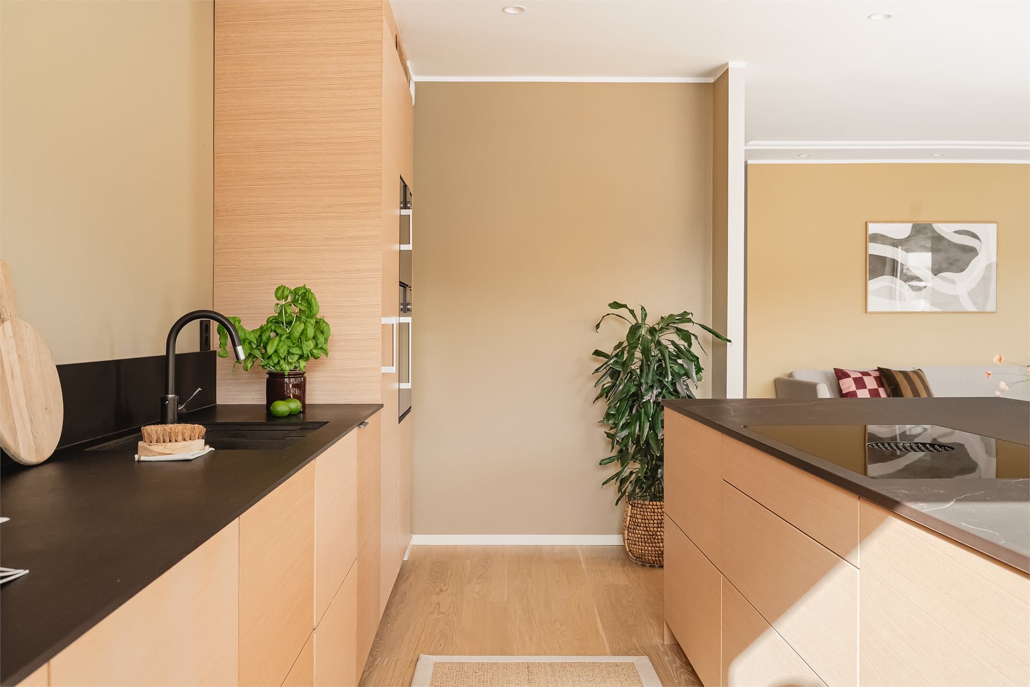 Integrerte hvitevarer. Kjøleskap, fryseskap og oppvaskmaskin fra Siemens