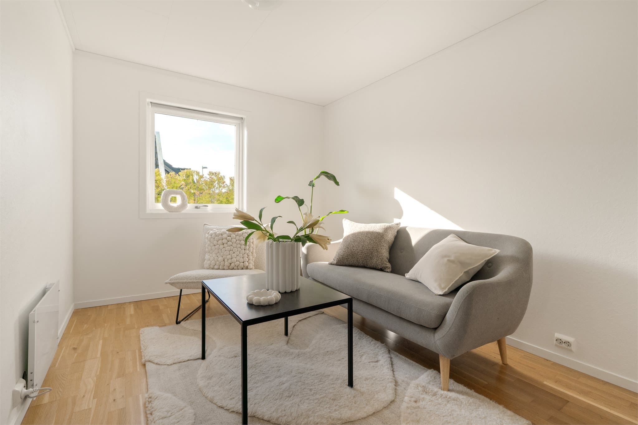 - Boligen har 5 romslige soverom -