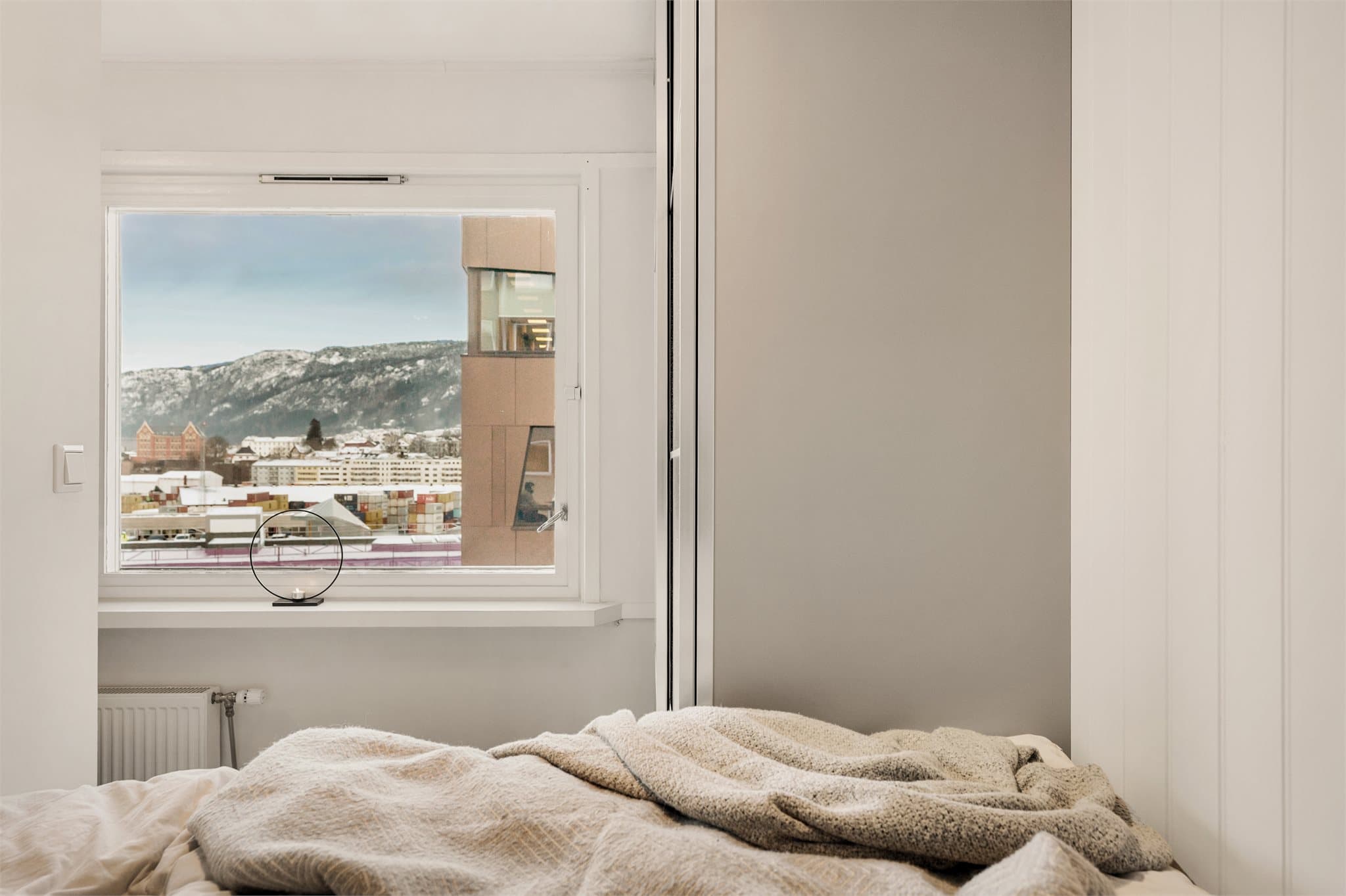 - Leiligheten disponerer en bod i 11.etasje som måler 1,2m² -