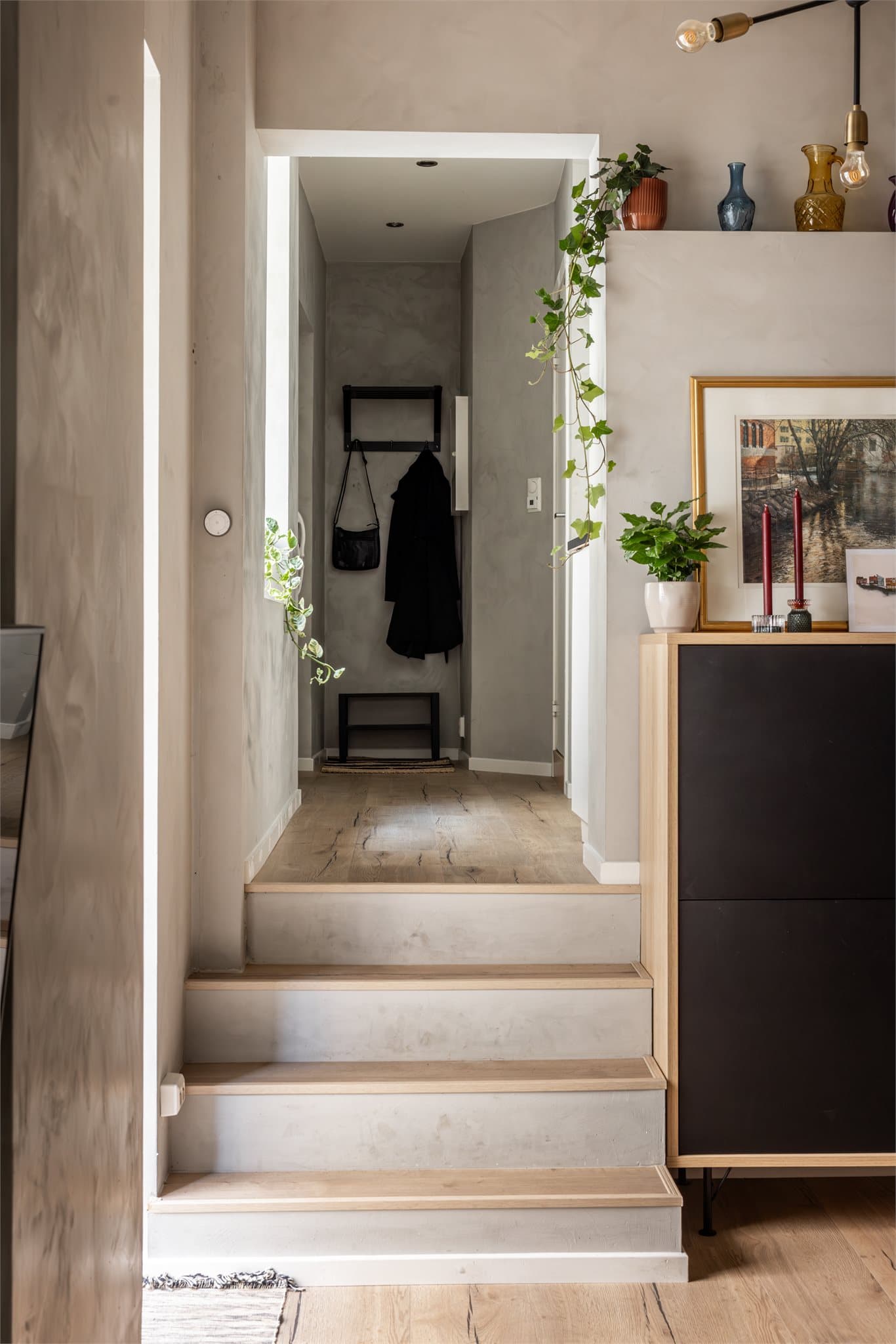 Det er lagt varmefolie i gulv i stuen.