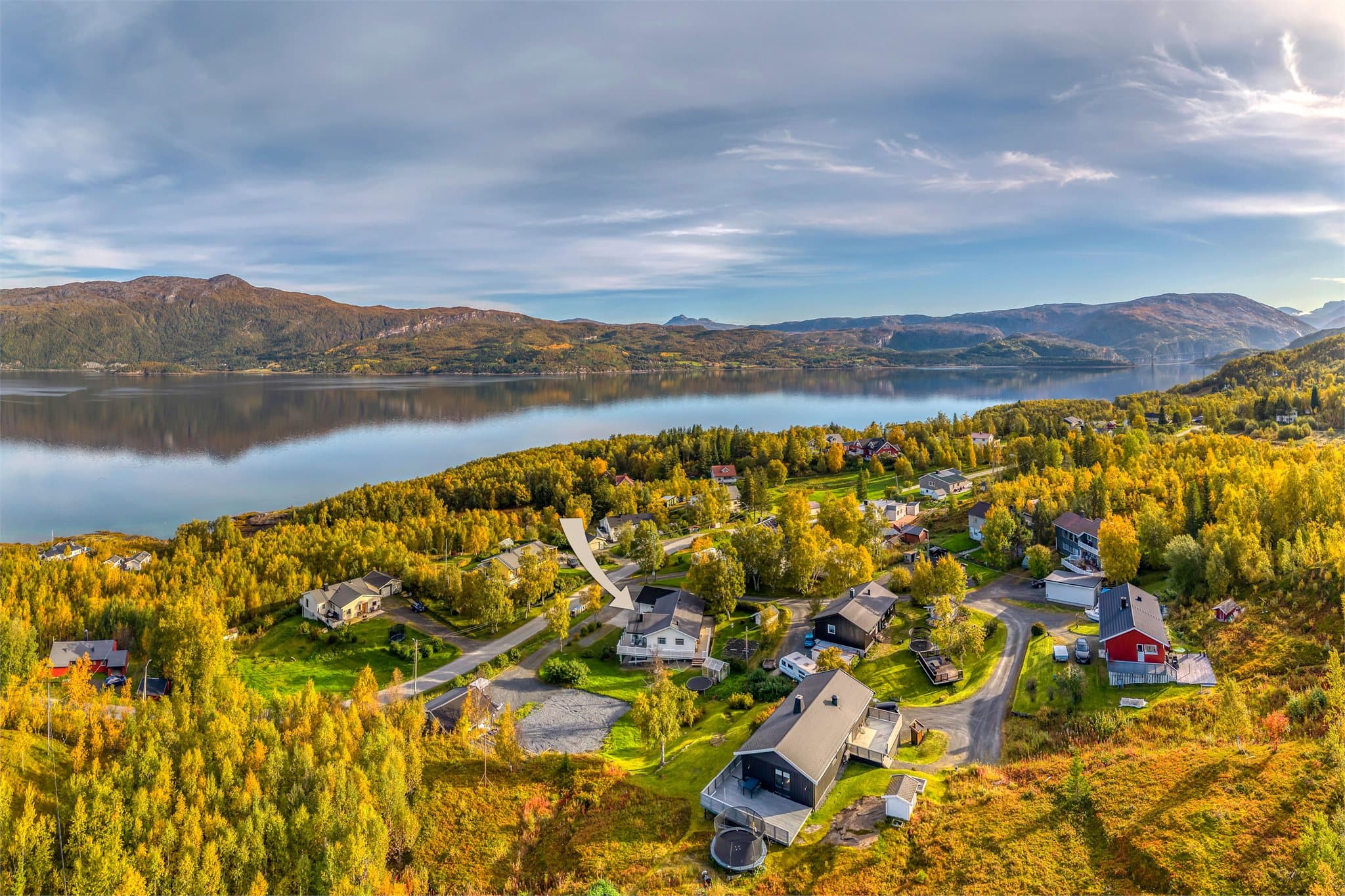 Etablert og rolig boligområde med lite gjennomgangstrafikk.