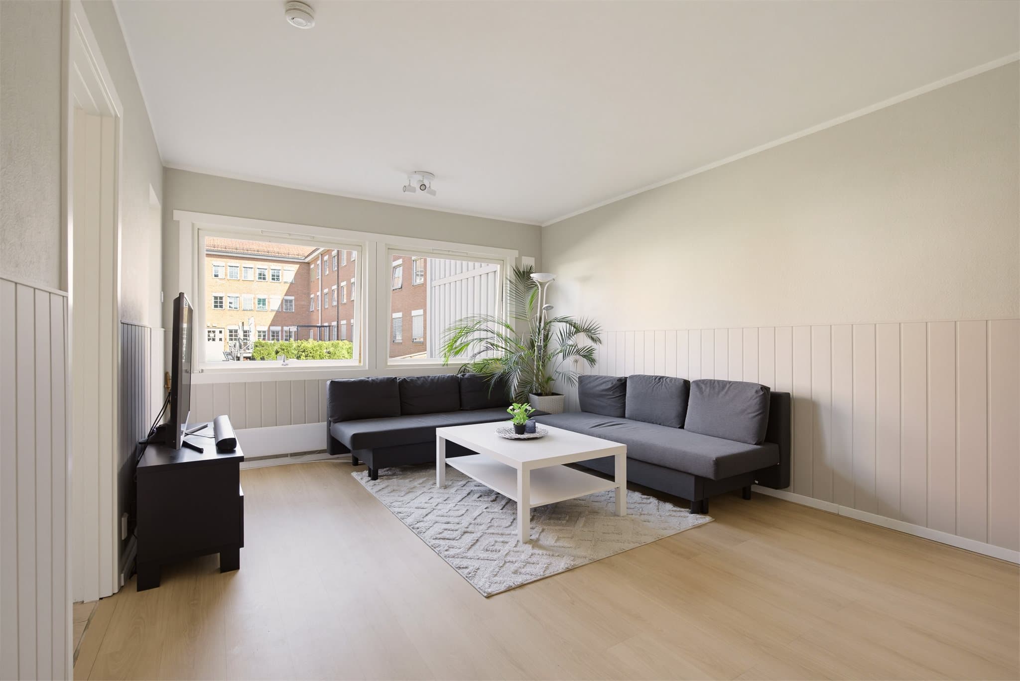 Lys og arealeffektiv 1-roms seniorleilighet i Lillestrøm sentrum.