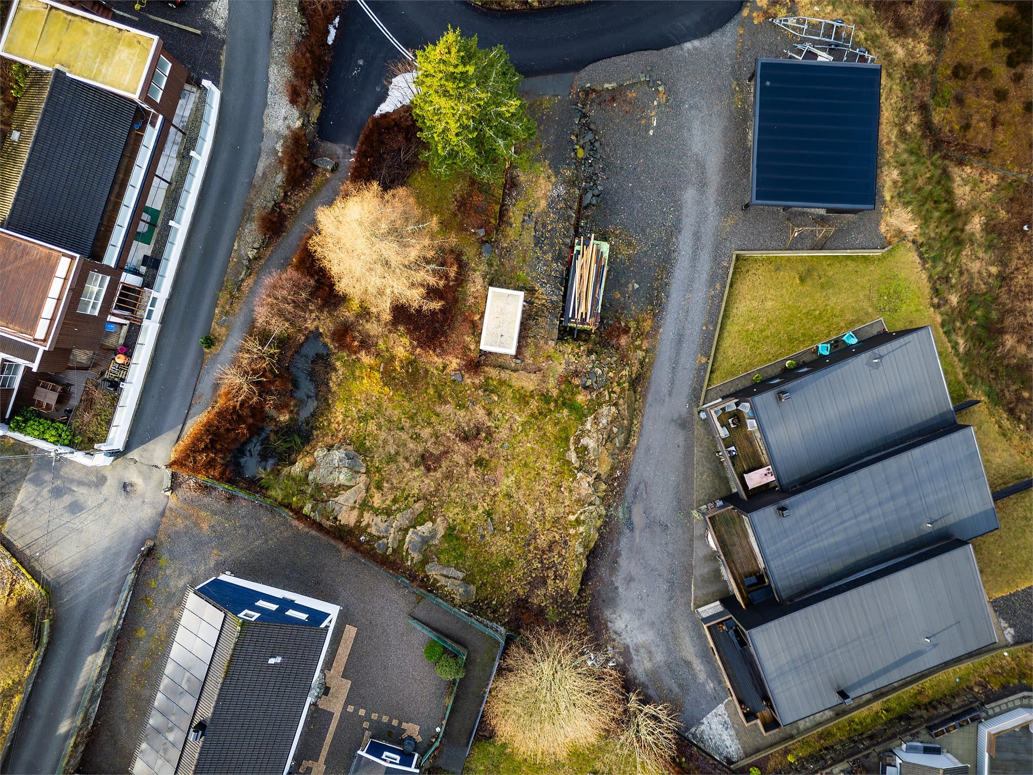 - Området er svært populært for barnefamilier - mye grunnet nærheten til matbutikk, barnehager, lekeplasser, grøntområder og skole -