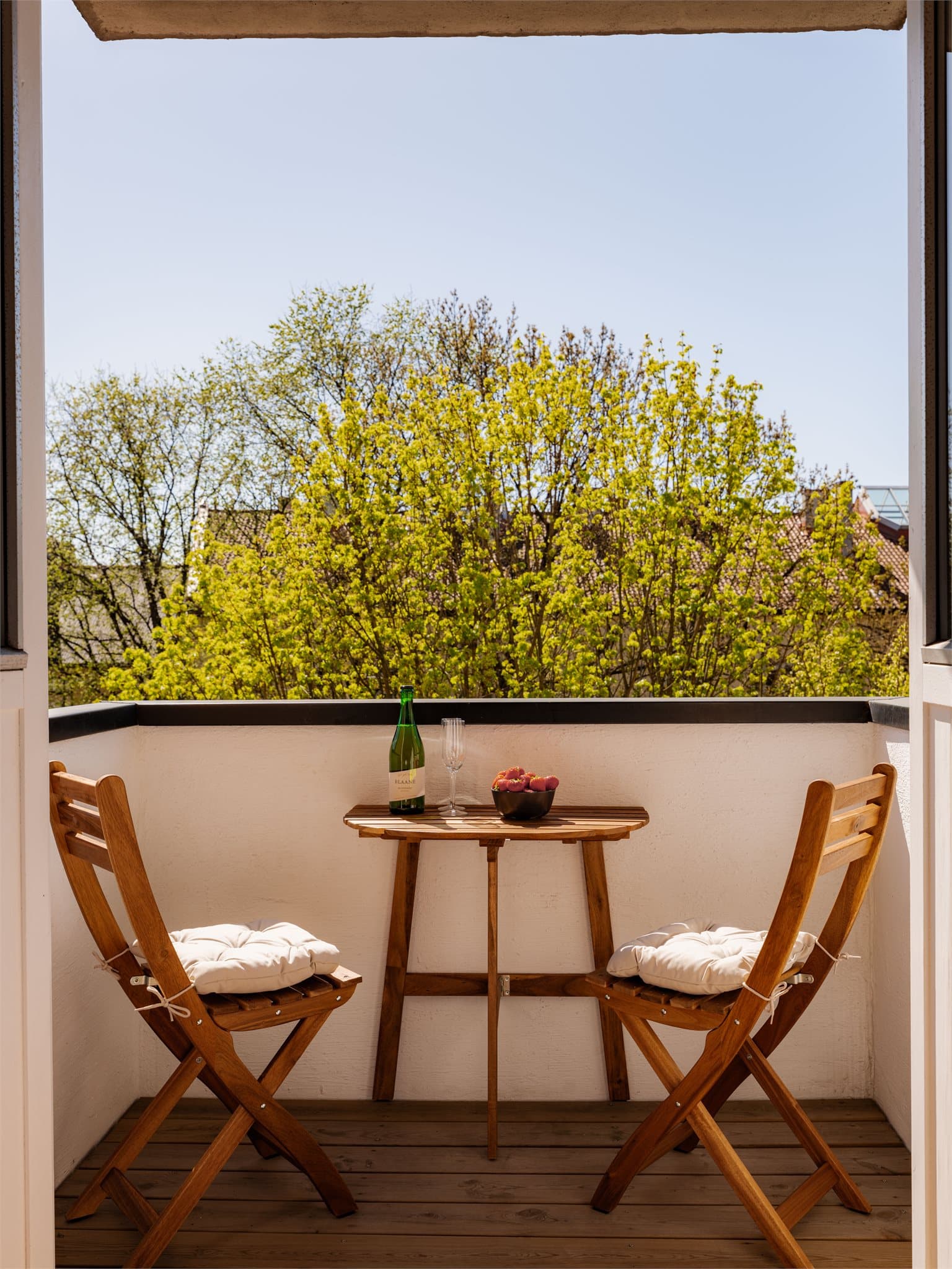 Nyt solen nærmest hele dagen- Selger opplyser om sol fra 10:00-21:00