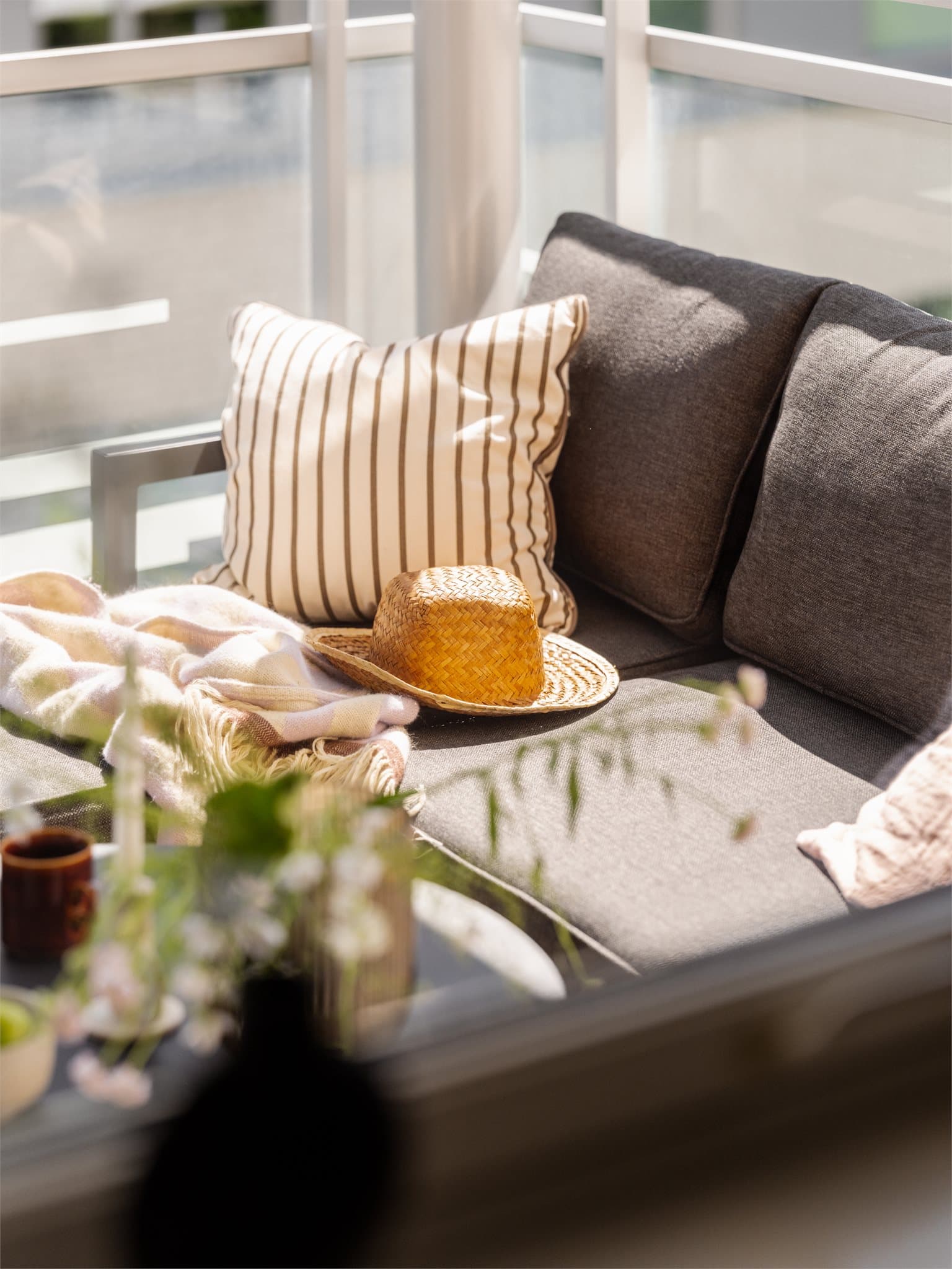 Her kan du sitte i solen og nyte den avslappende lyden av rennende elv!