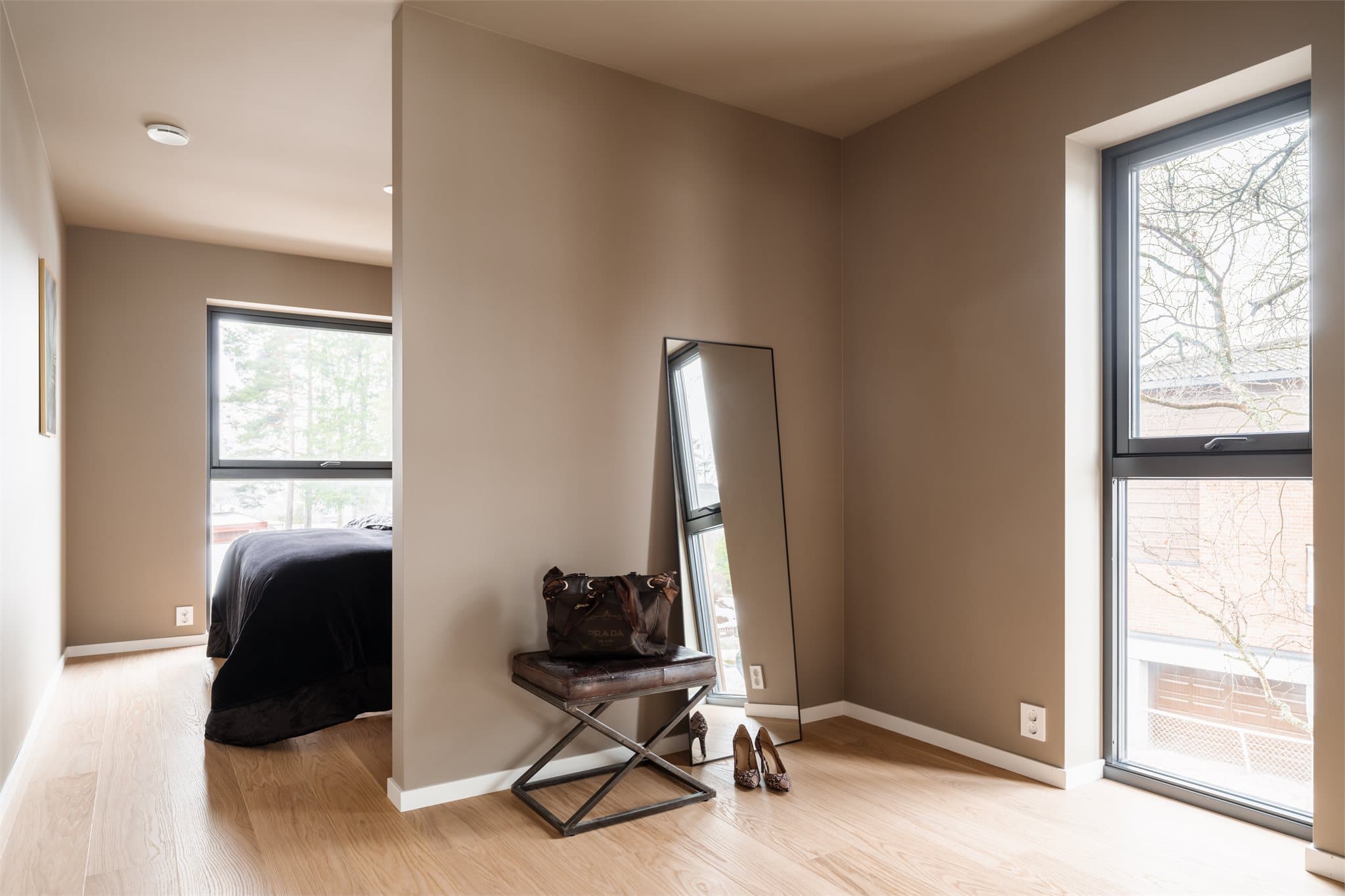 Her har du eget soverom, god plass til walk-in garderobe og eget bad.