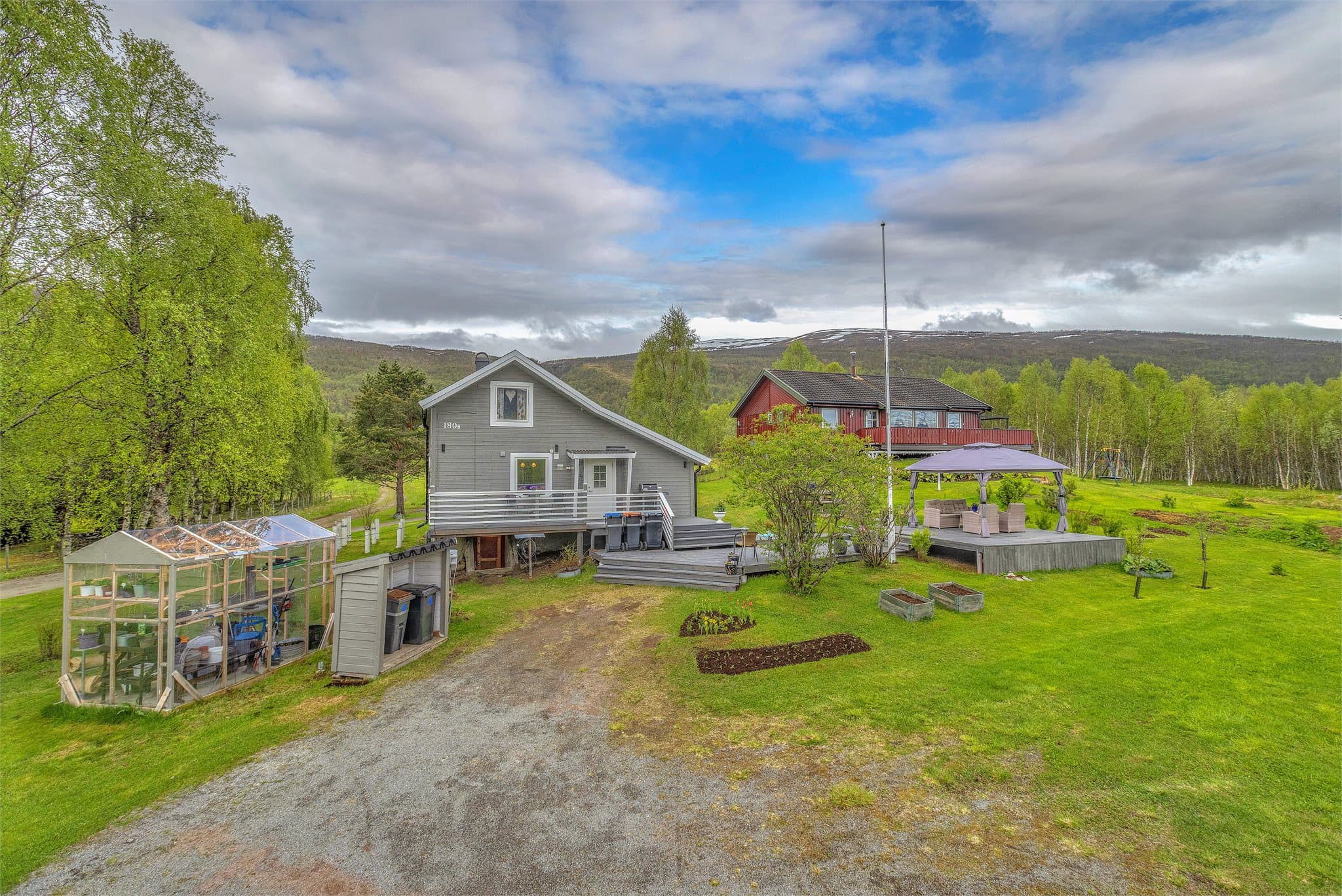 Flott drivhus på eiendommen