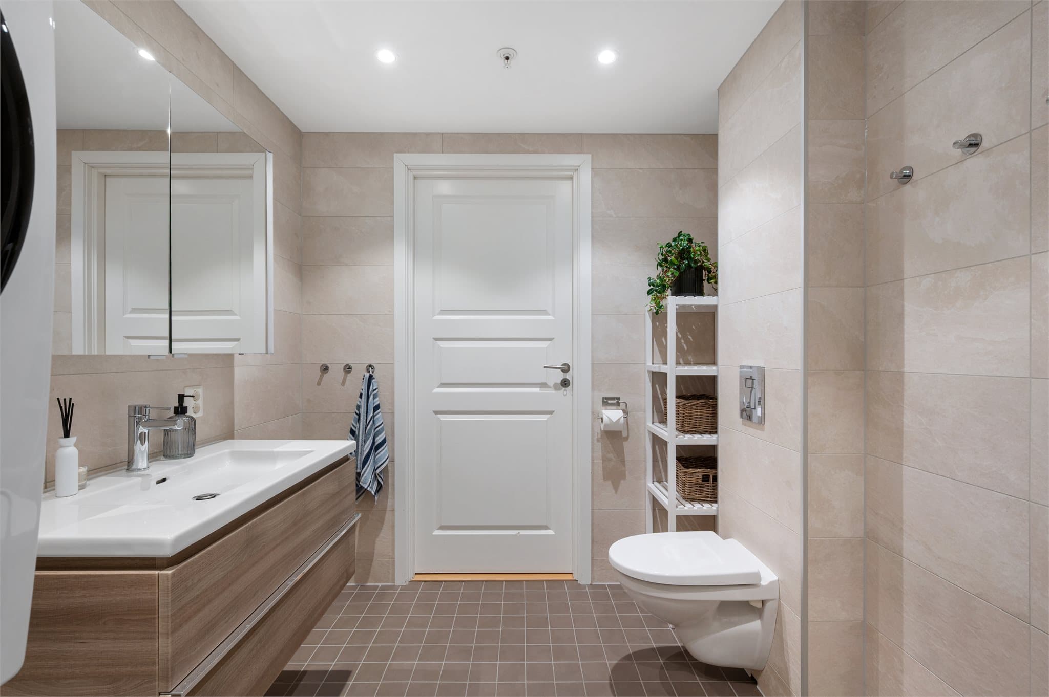 - Badet måler 5,1 m² -