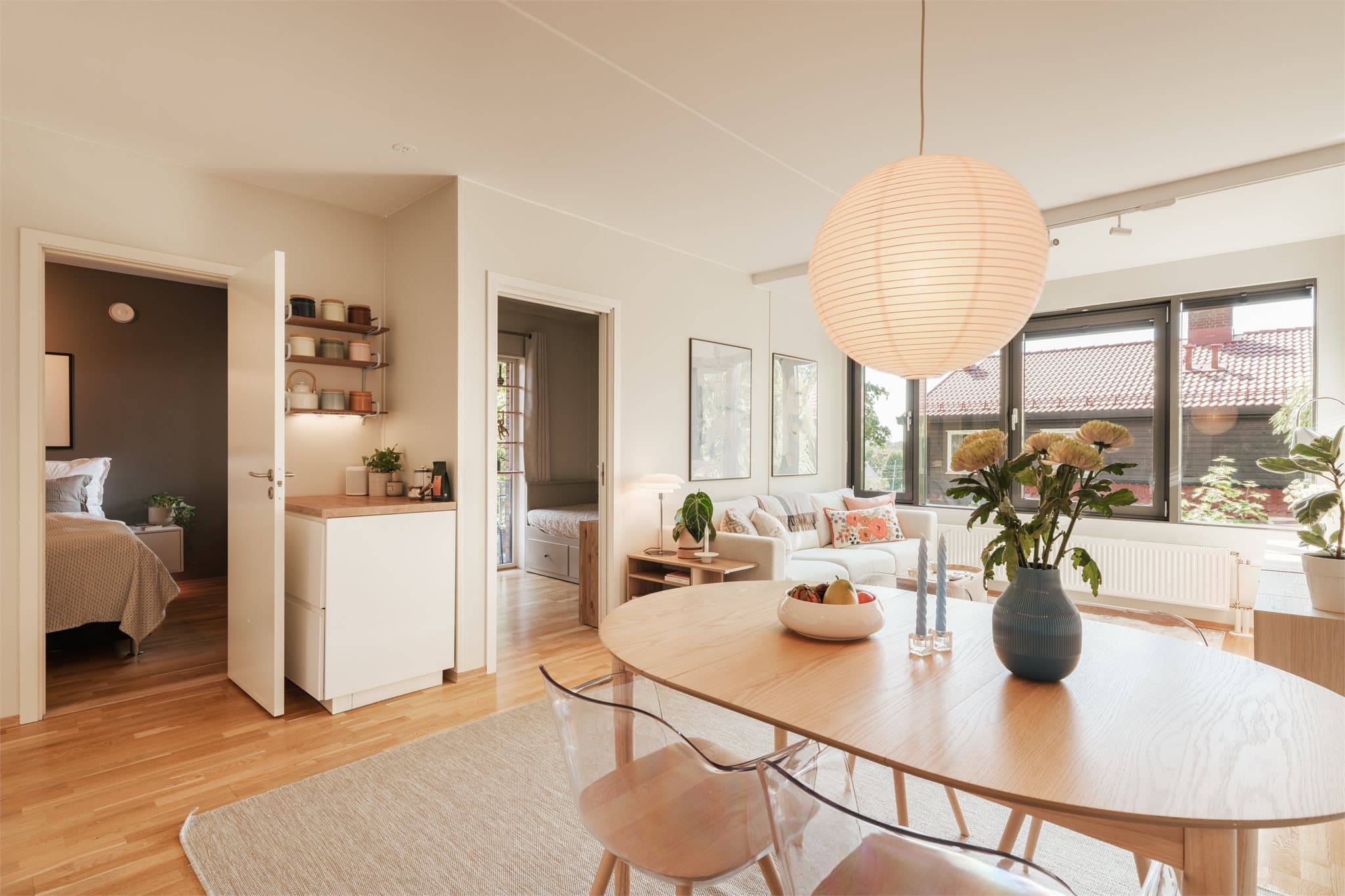 Her får du mulighet til å innrede fritt, med god plass til både stil og funksjon etter egne behov.