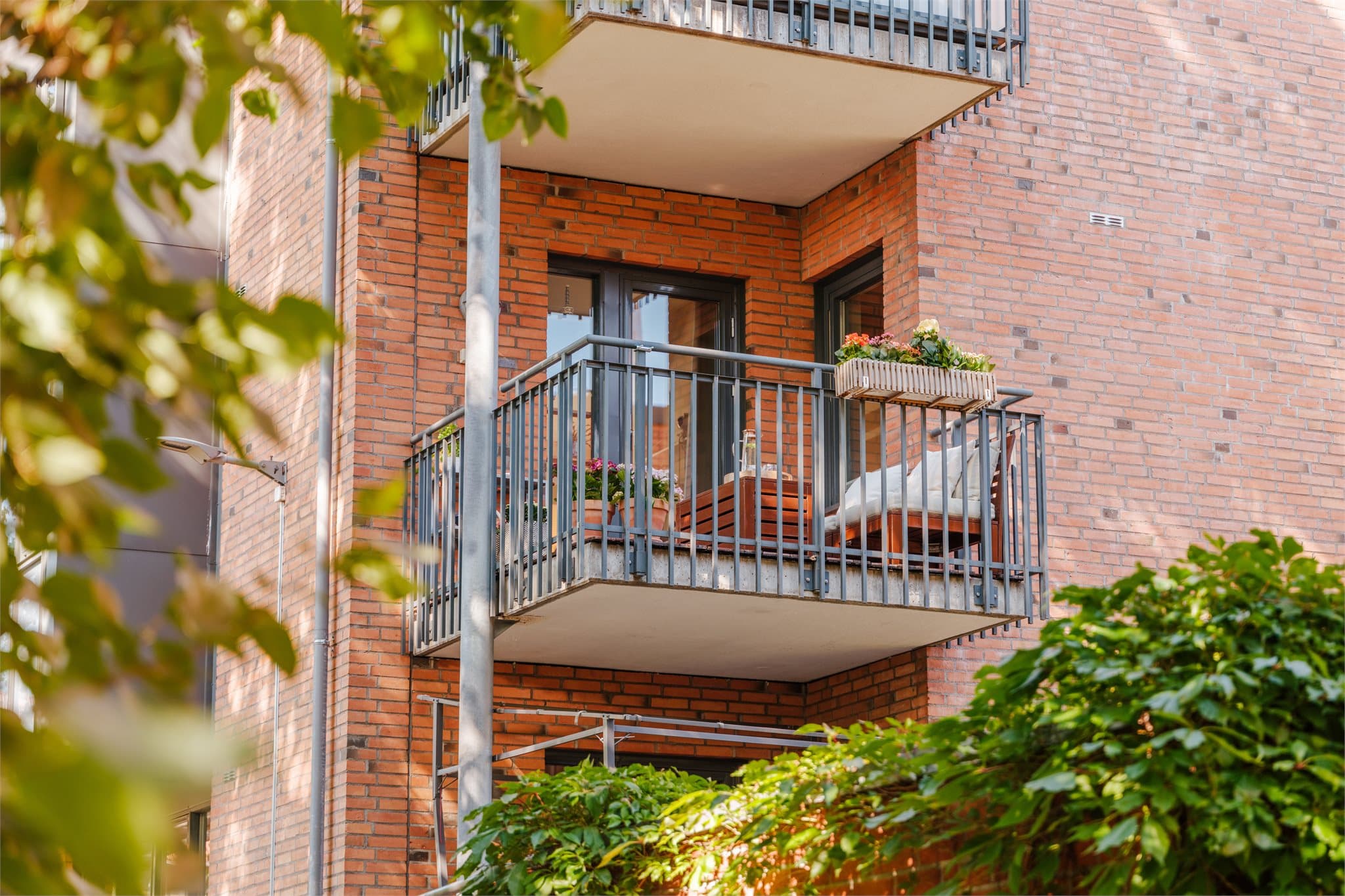 Leiligheten ligger fint beliggende i 2. etasje.