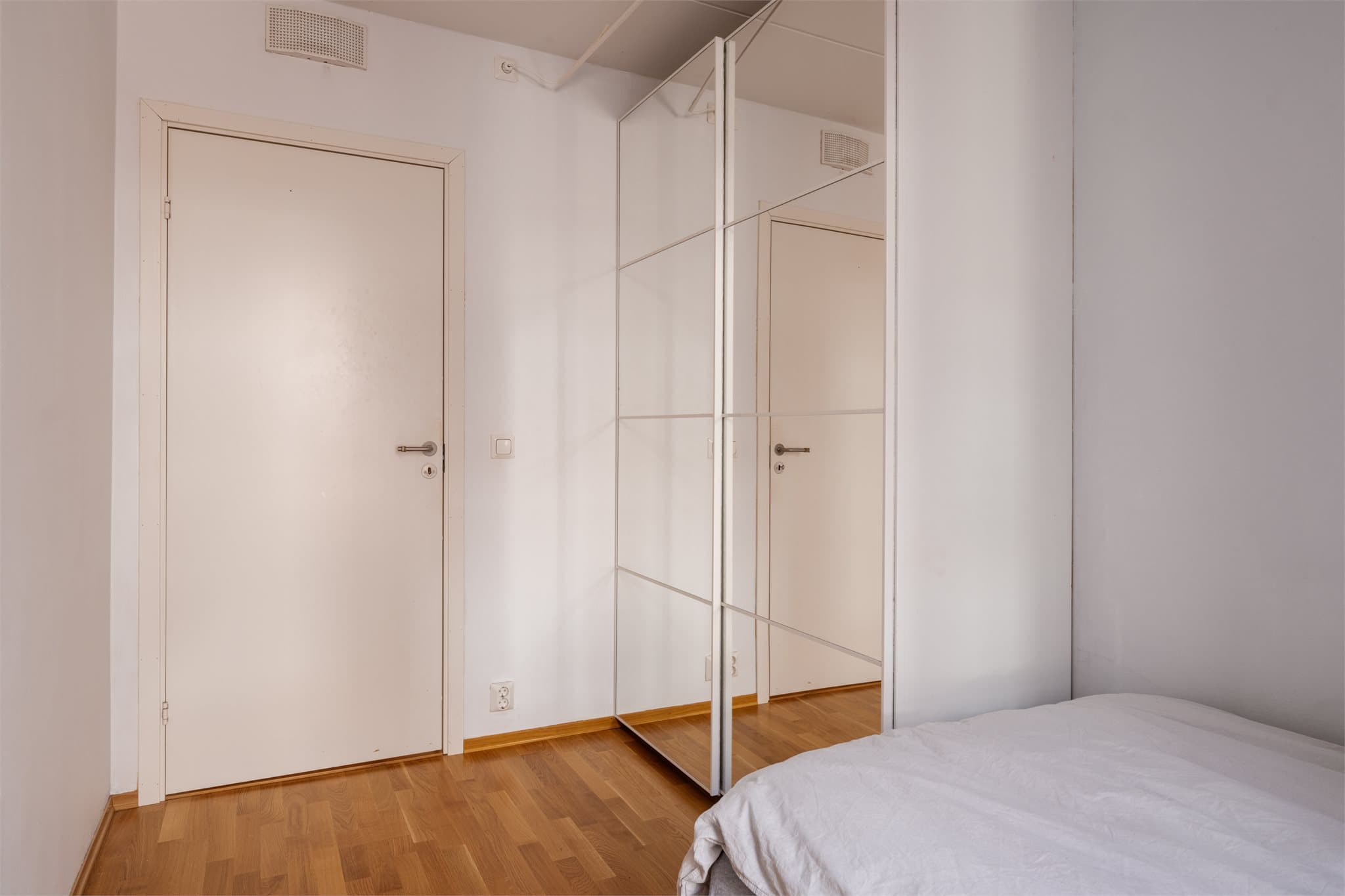 Den gode størrelsen gjør dette til et fleksibelt rom med mange muligheter.