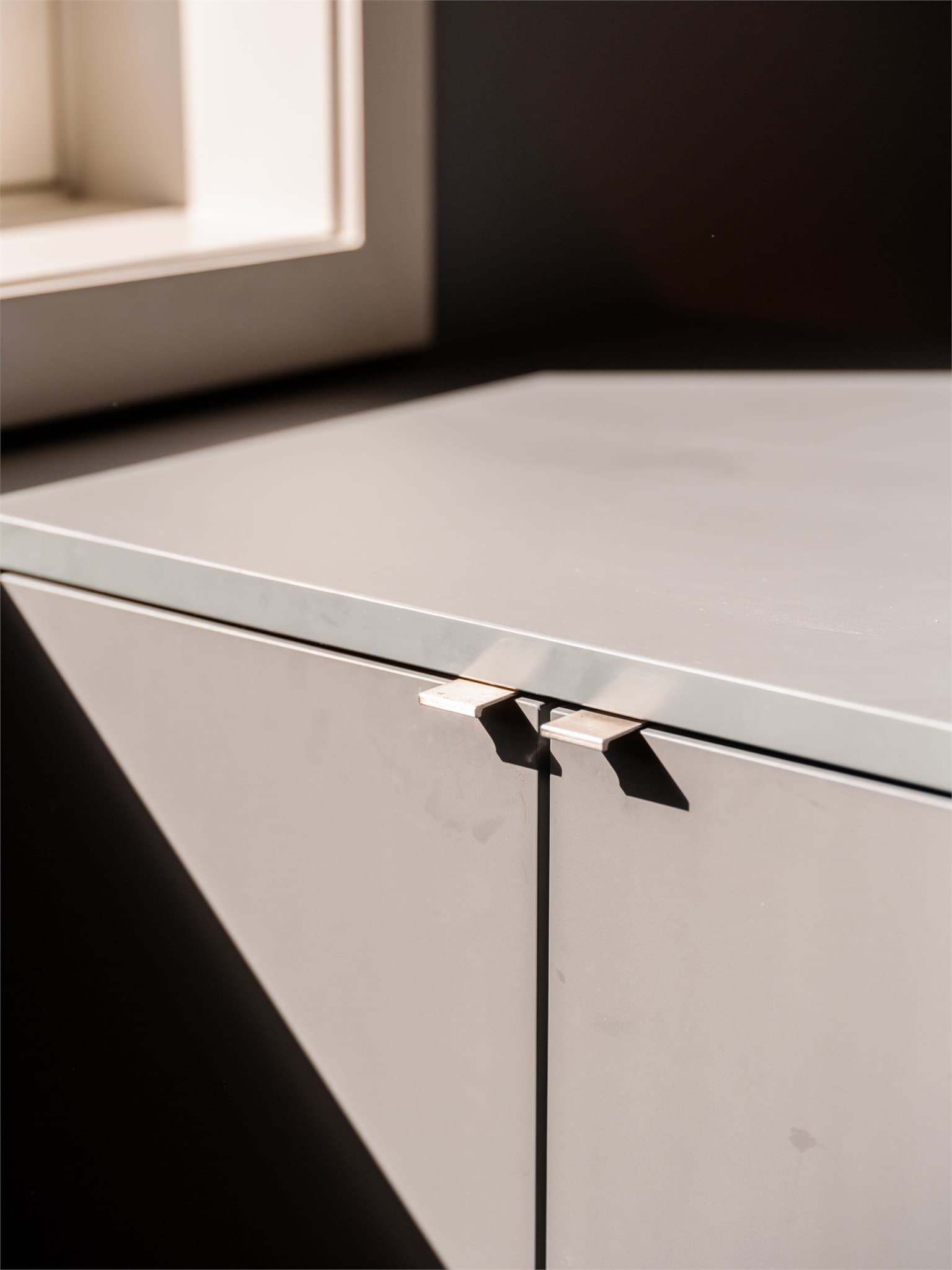 I 2025 ble det satt inn en flott kjøkkenøy fra kvalitetsleverandøren HTH.