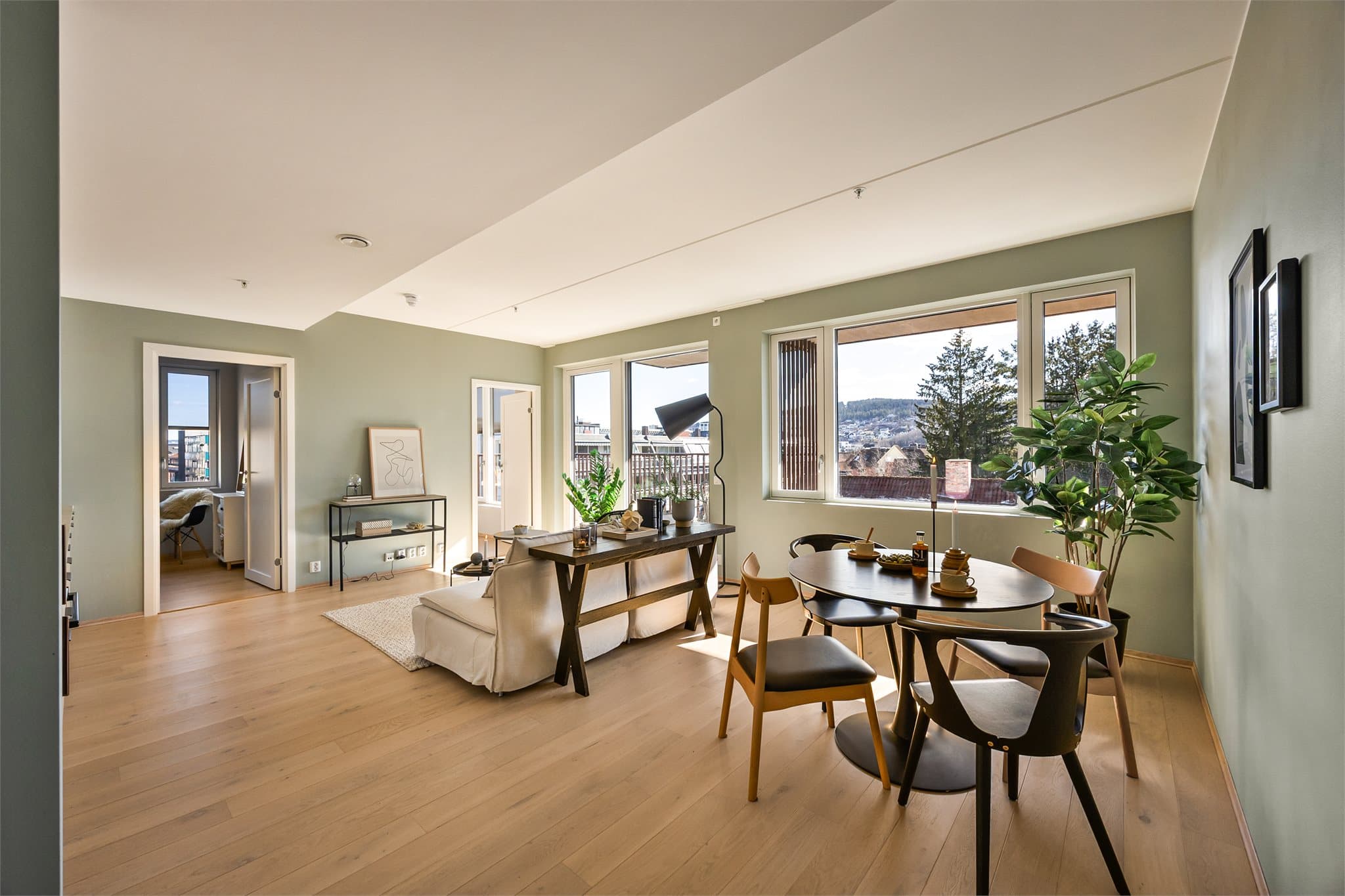 Emera Eiendomsmegling ved Sander Svendsen ønsker velkommen til Torvgata 11B!