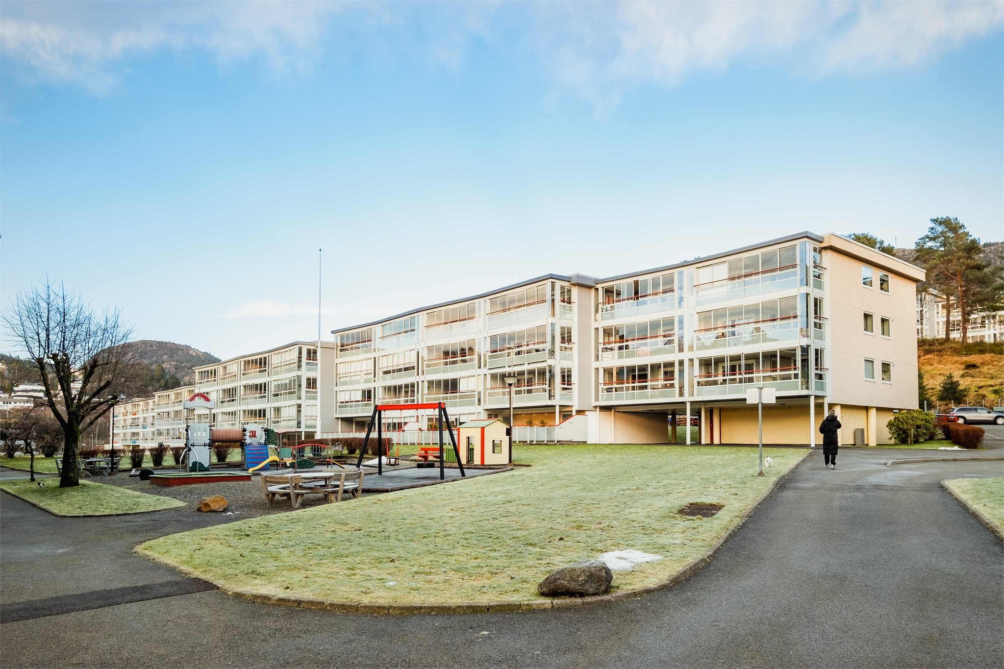 - Nydelige turmuligheter i nærområdet og Kanadaskogen, rundt Storavatnet og opp mot både Damsgårdsfjellet og Løvstakken -